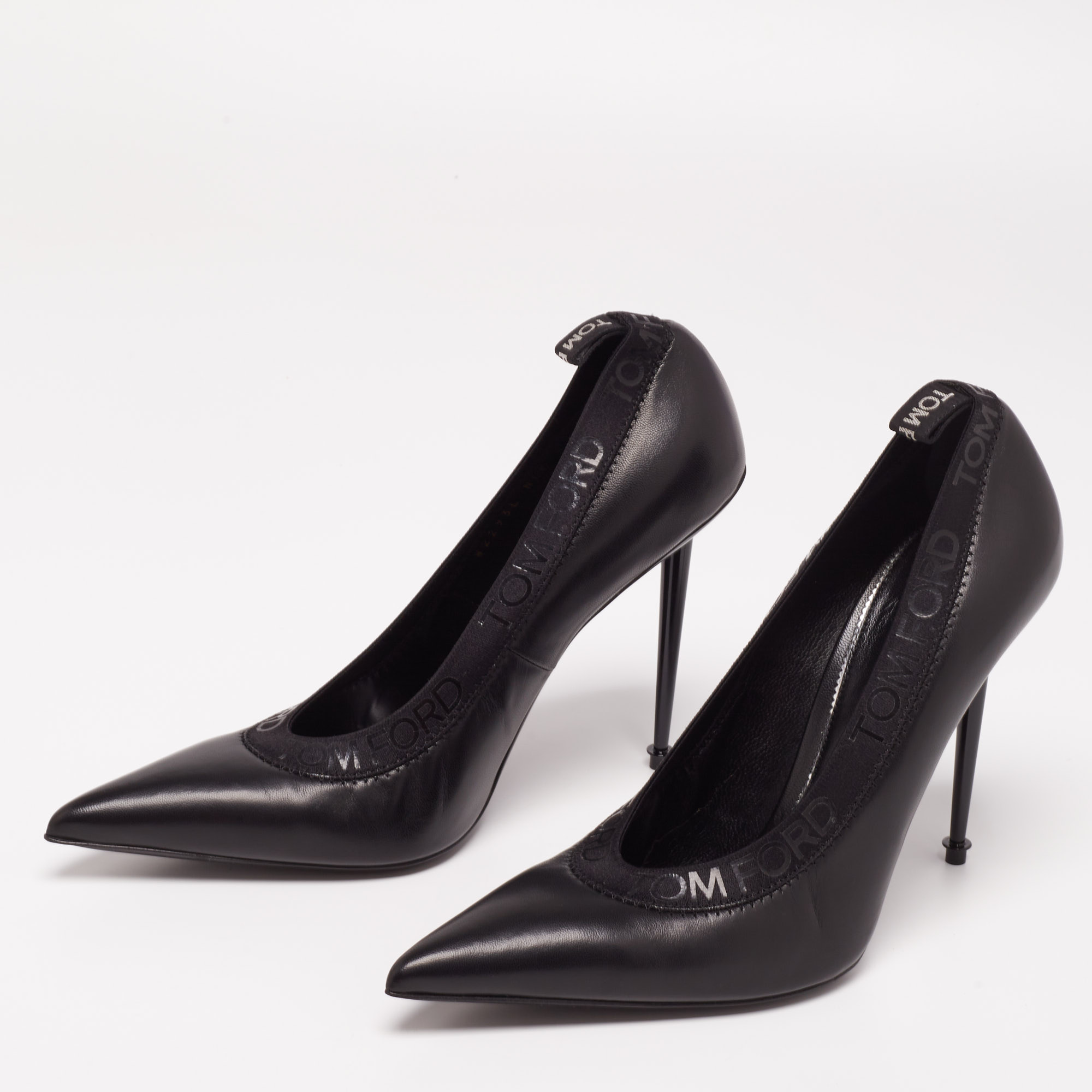 

Tom Ford Black Leather and Elastic Logo Pointed Toe Pumps Size