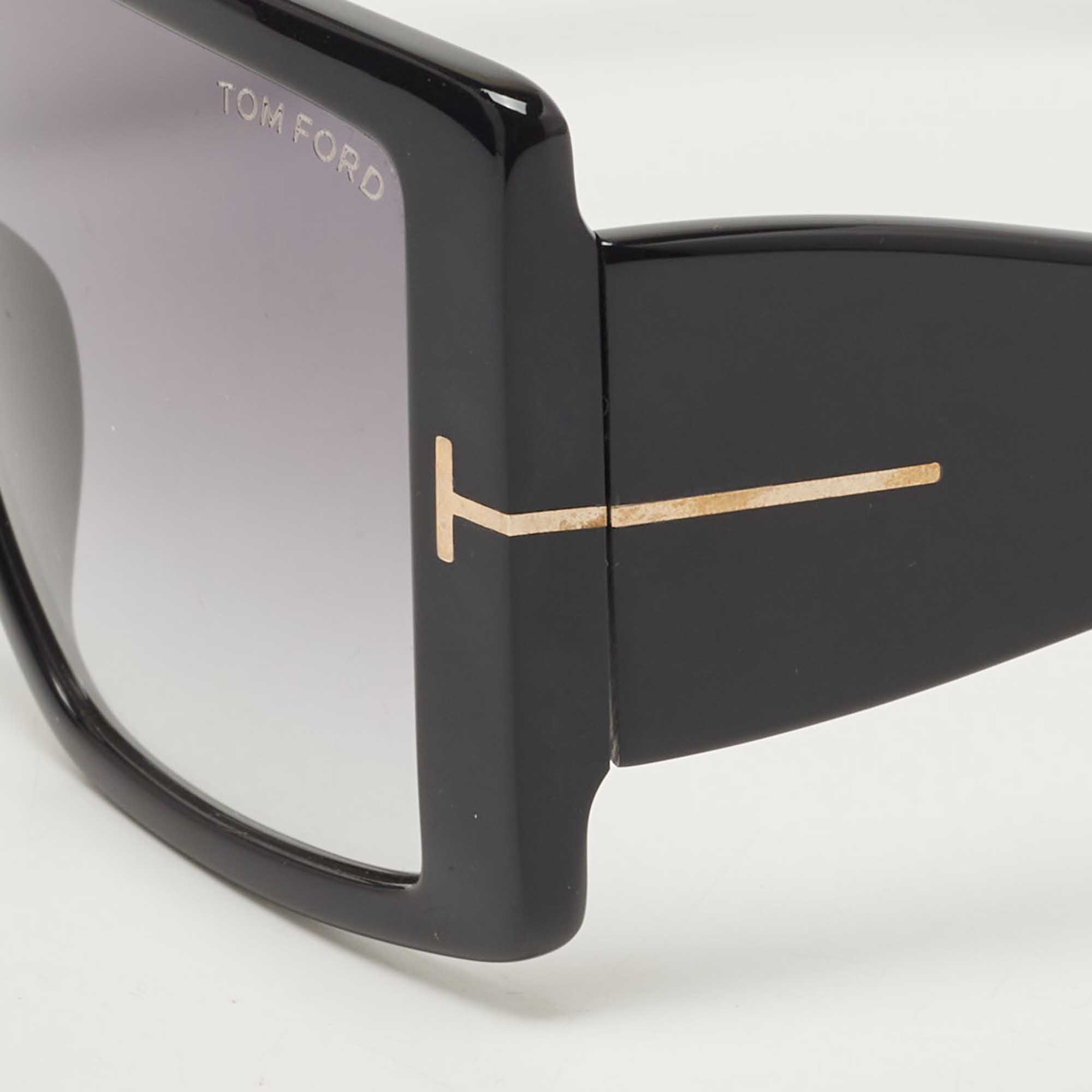 

Tom Ford Black Quinn Gradient Sunglasses