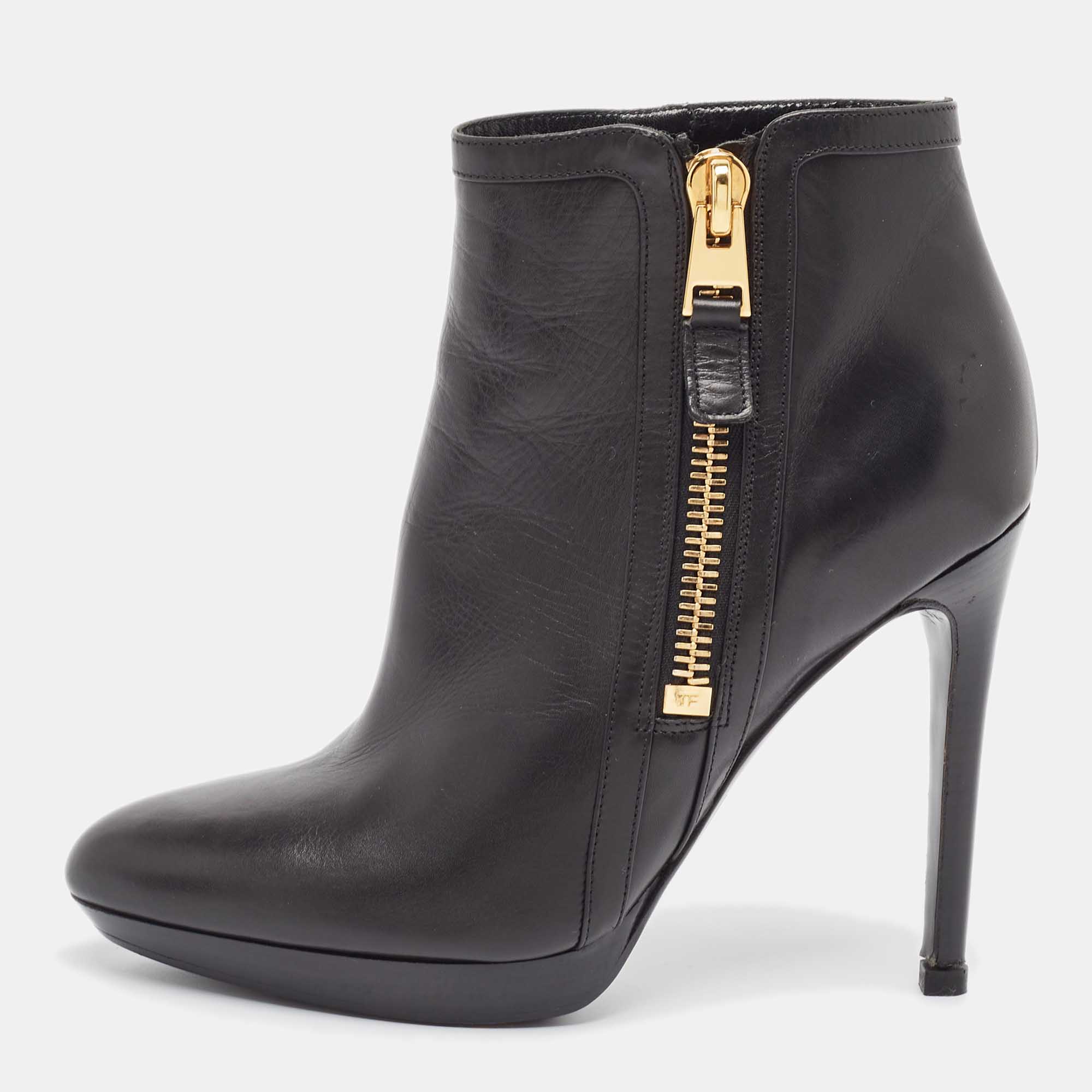 

Tom Ford Black Leather Platform Ankle Booties Size