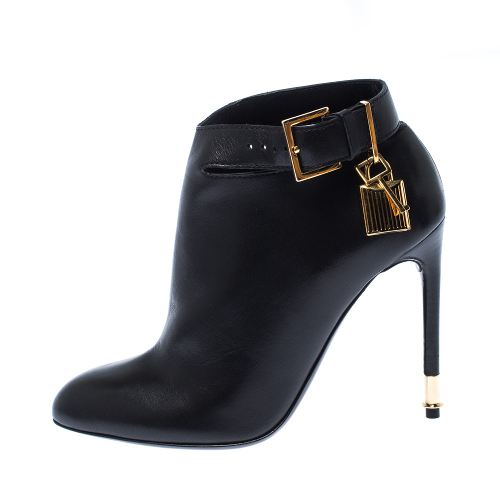 

Tom Fod Black Leather Padlock Charm Pointed Toe Booties Size