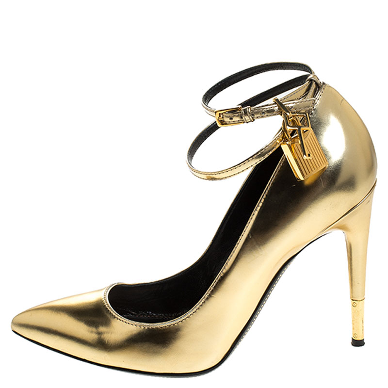 

Tom Ford Gold Patent Leather Padlock Ankle Wrap Pointed Toe Pumps Size