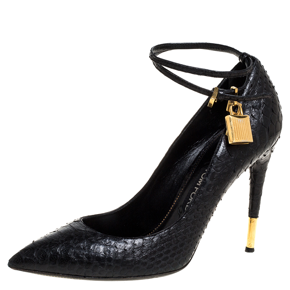 Pre Owned حذاء كعب عالي توم فورد قفل رباط كاحل مقدمة مدببة جلد لامع أسود مقاس 39