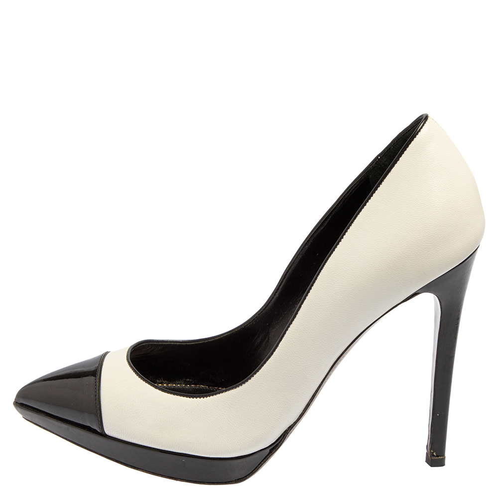 

Tom Ford White/Black Patent Leather And Leather Cap Toe Pointed Toe Pumps Size