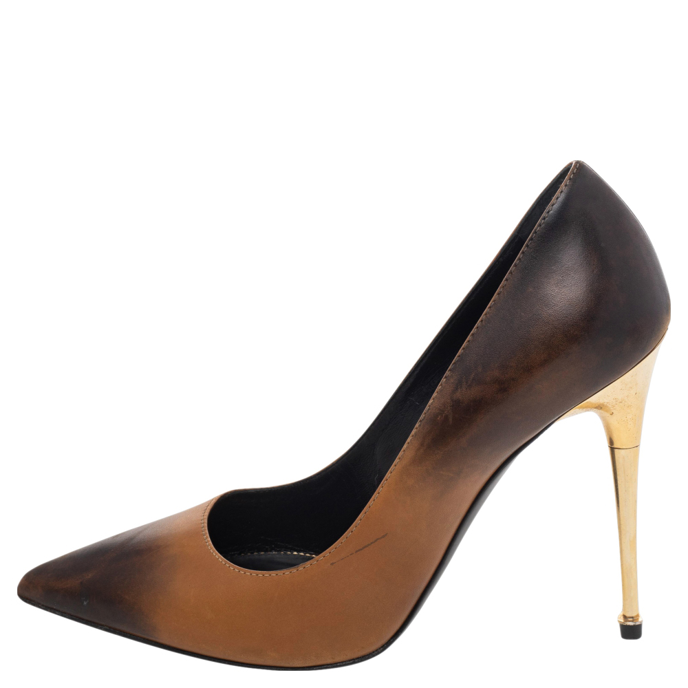 

Tom Ford Beige/Brown Leather Two Tone Pointed Toe Pumps Size