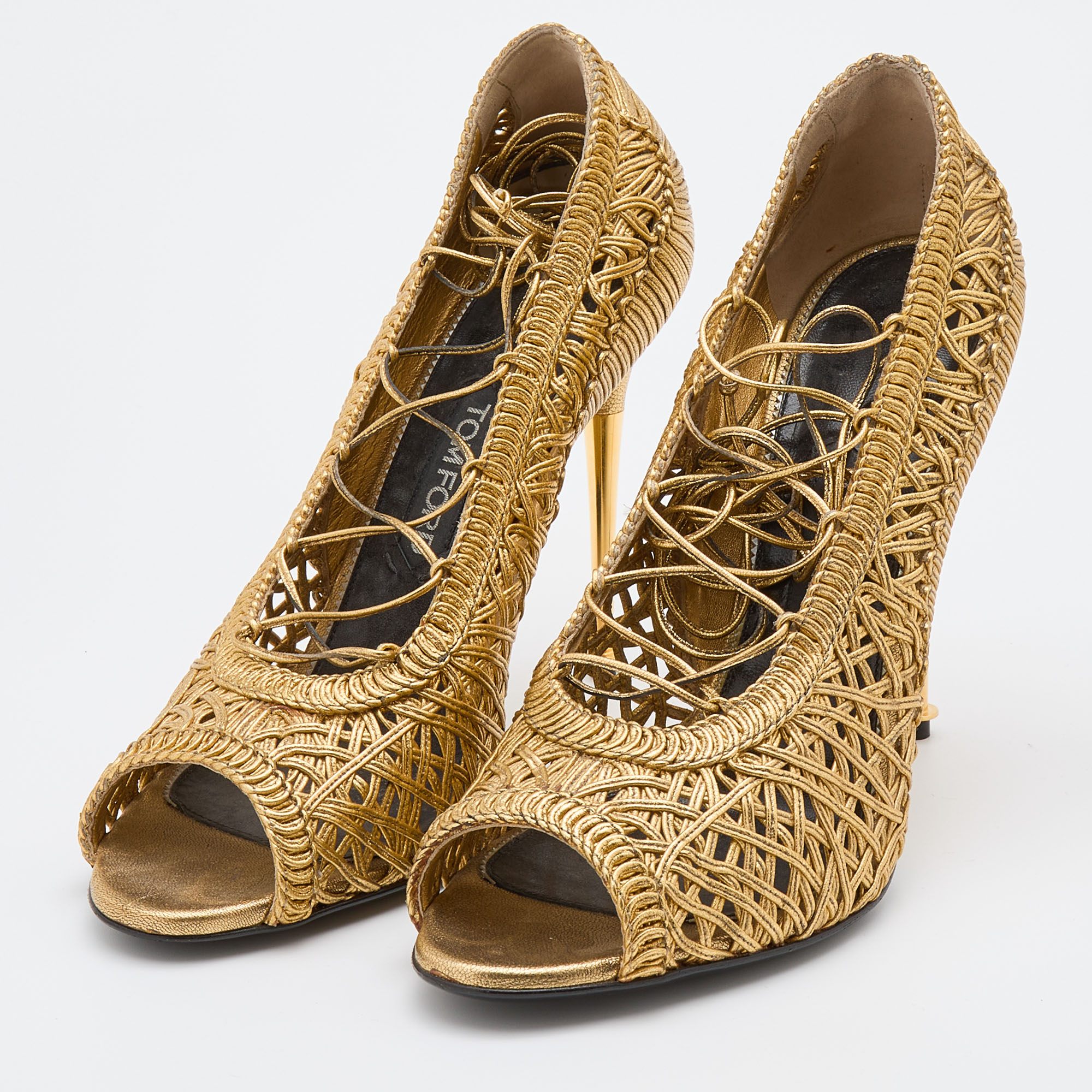 

Tom Ford Metallic Gold Woven Leather Lace Up Pumps Size