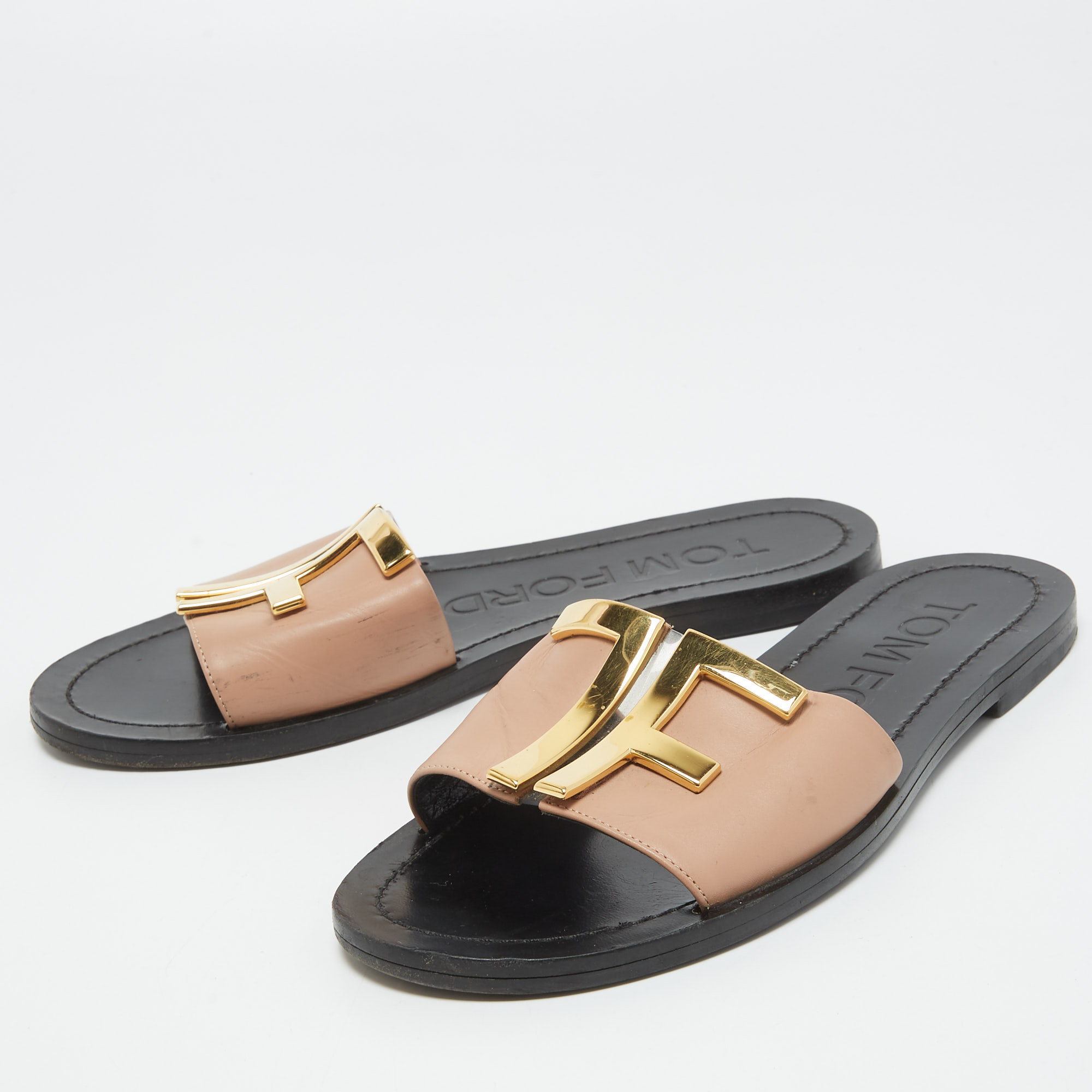 

Tom Ford Pink Leather TF Flat Slides Size
