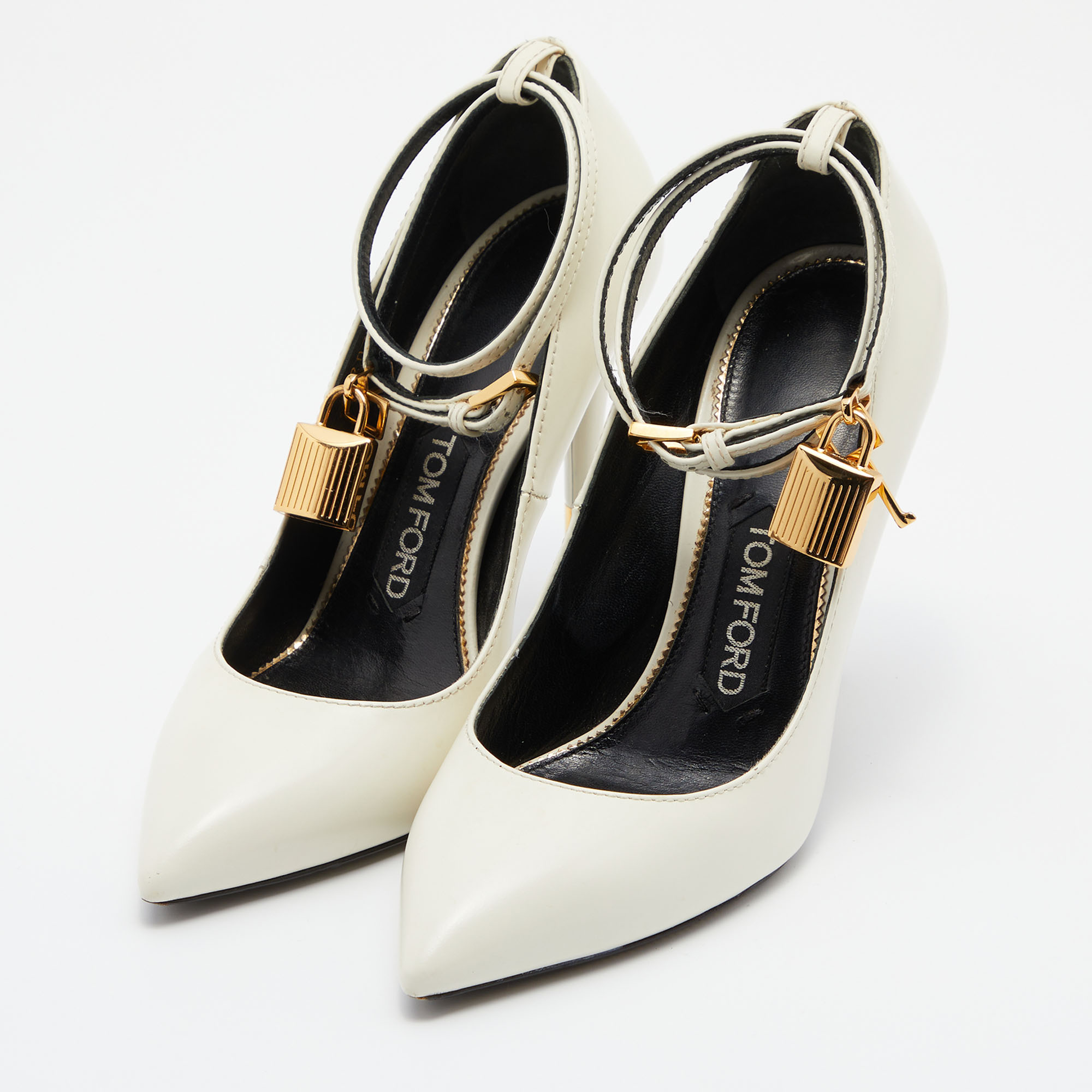 

Tom Ford Off White Leather Padlock Ankle Strap Pointed Toe Pumps Size