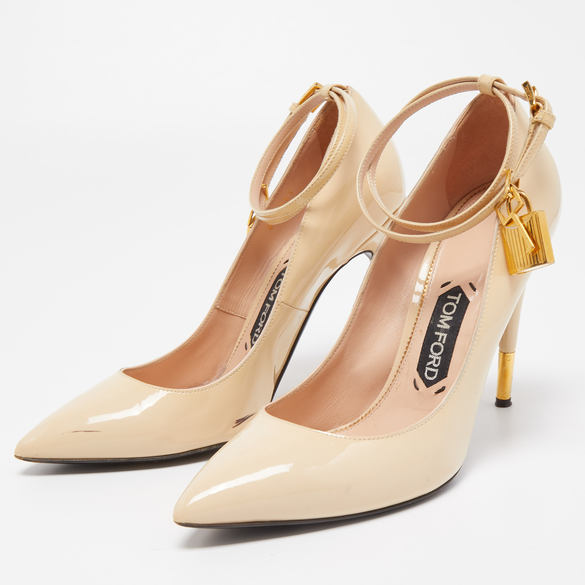 

Tom Ford Cream Patent Leather Padlock Ankle Strap Pumps Size