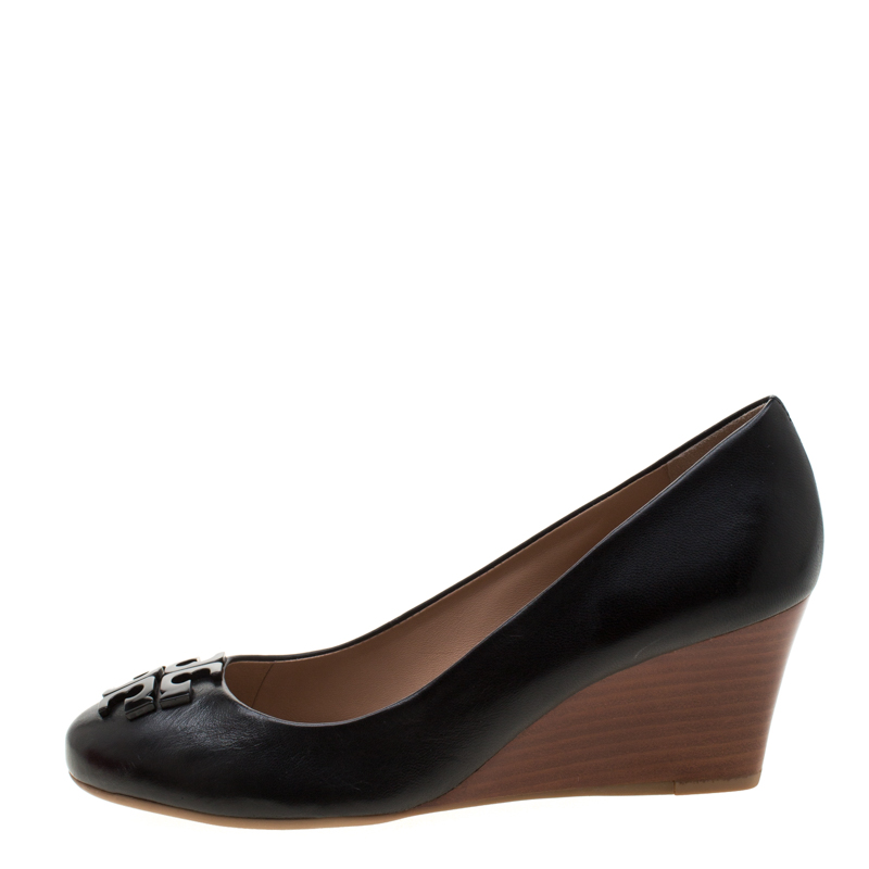 

Tory Burch Black Leather Wedge Pumps Size