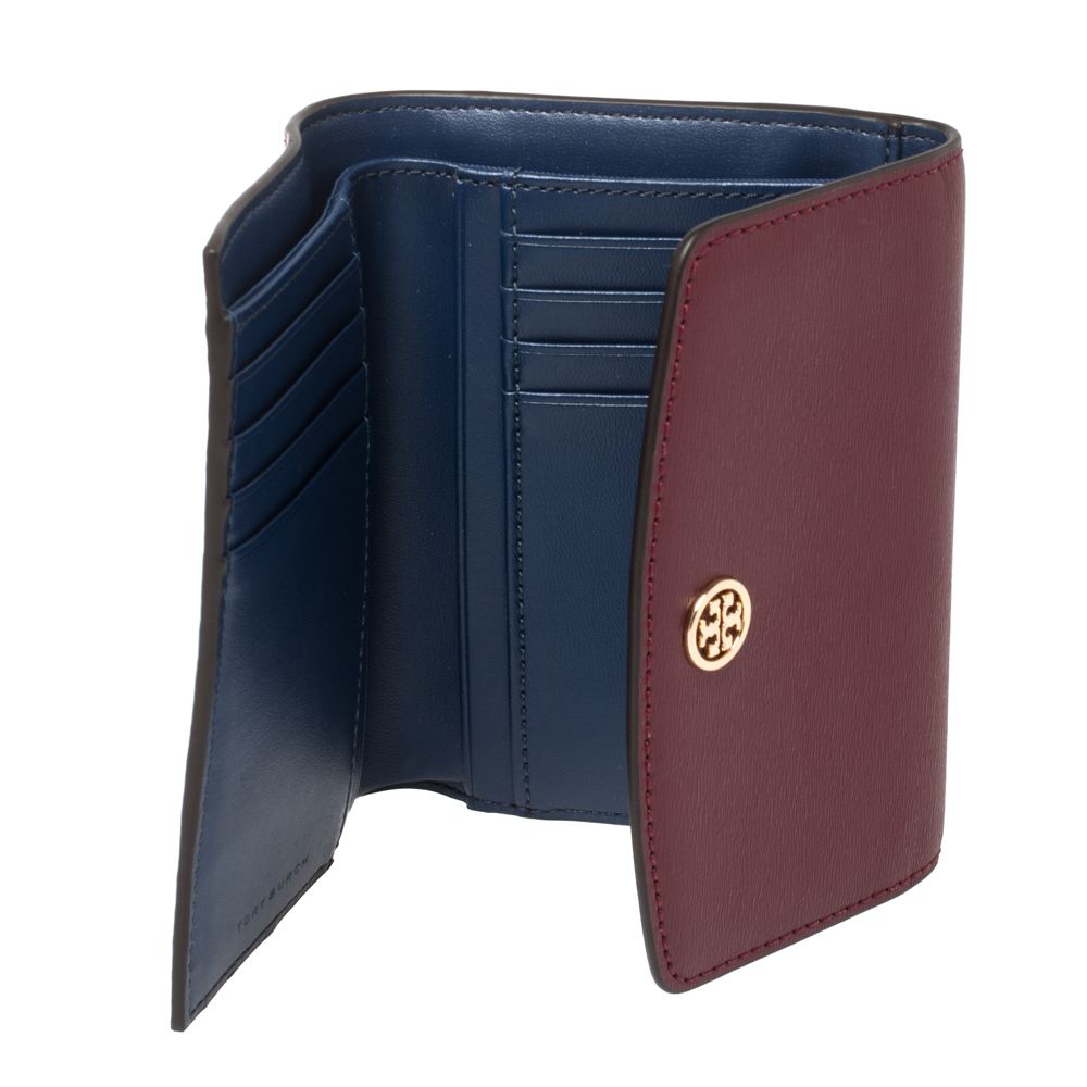 

Tory Burch Marron Textured Leather Robinson Compact Wallet, Burgundy