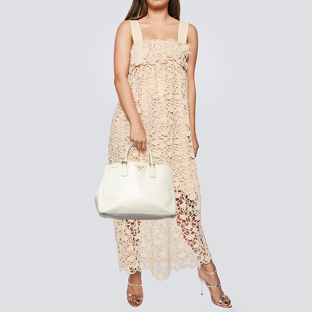 

Tory Burch Pink Leather Robinson Tote