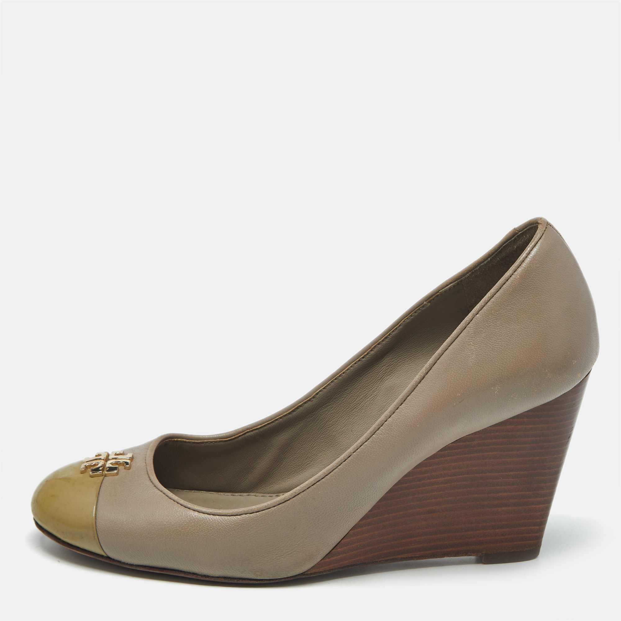 Pre-owned Tory Burch Grey/beige Leather Reva Logo Cap Toe Wedge Pumps Size 35.5 In Gray