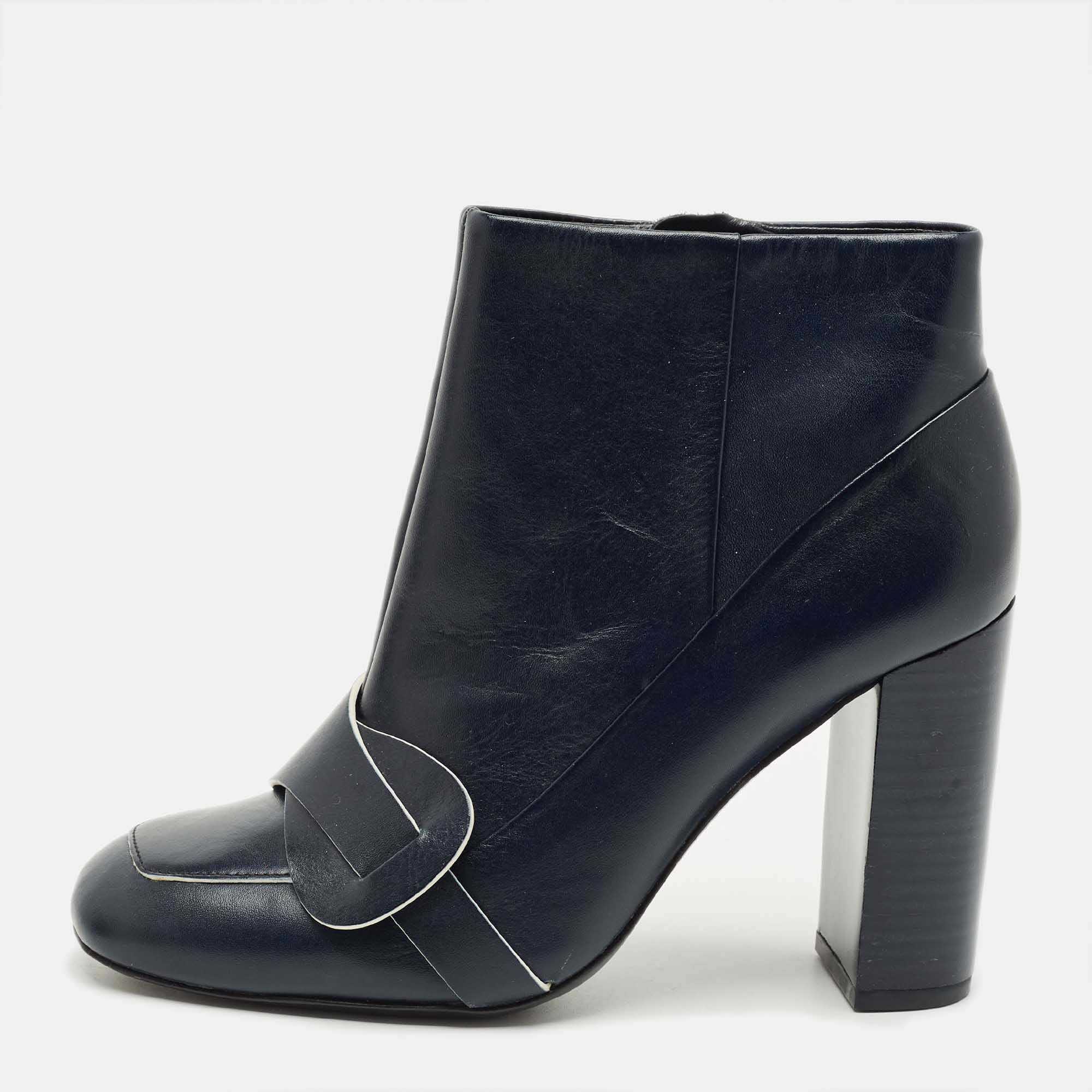 

Tory Burch Navy Blue Leather Ankle Length Boots Size 36.5
