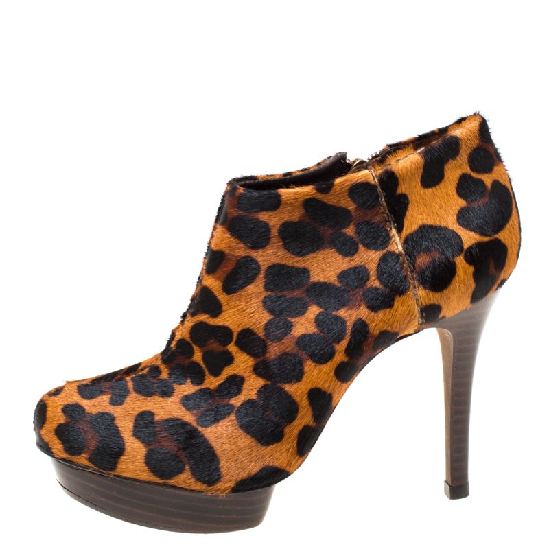 

Tory Burch Brown Leopard Print Pony Hair Platform Booties Size