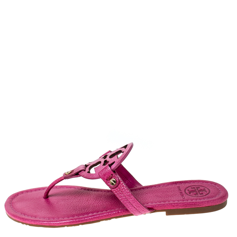 

Tory Burch Pink Leather Flat Thong Sandals Size