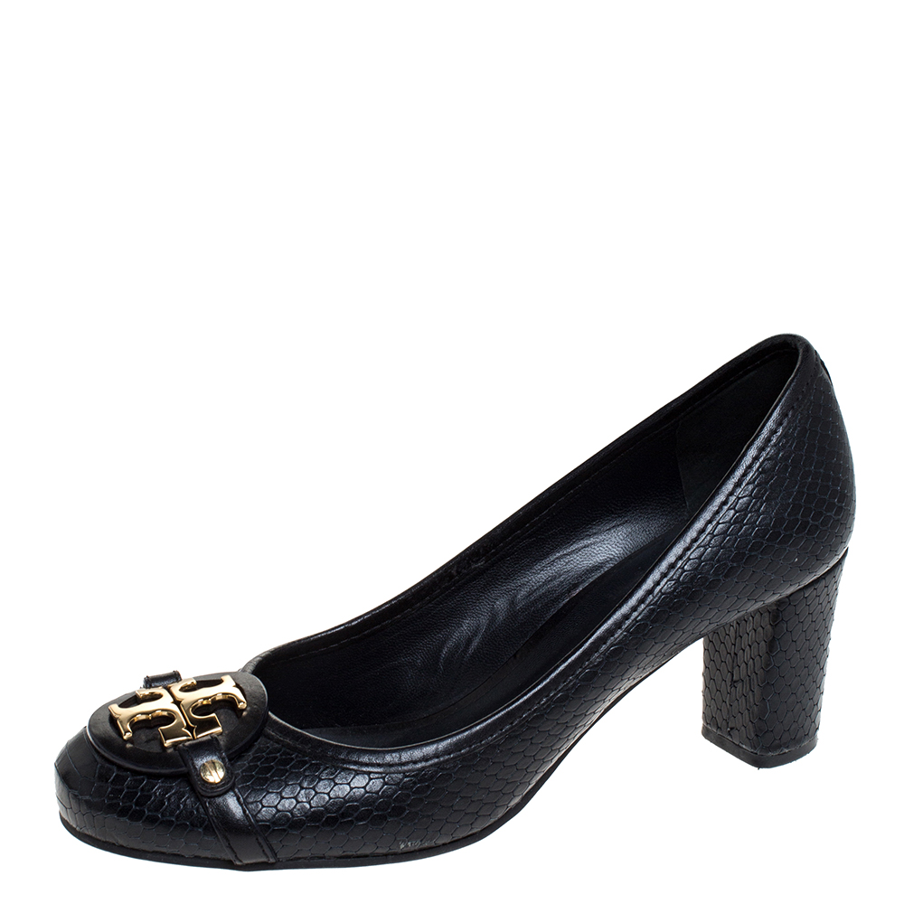 Pre Owned Tory Burch Black Python Embossed Leather Logo Block Heel Pumps Size 39