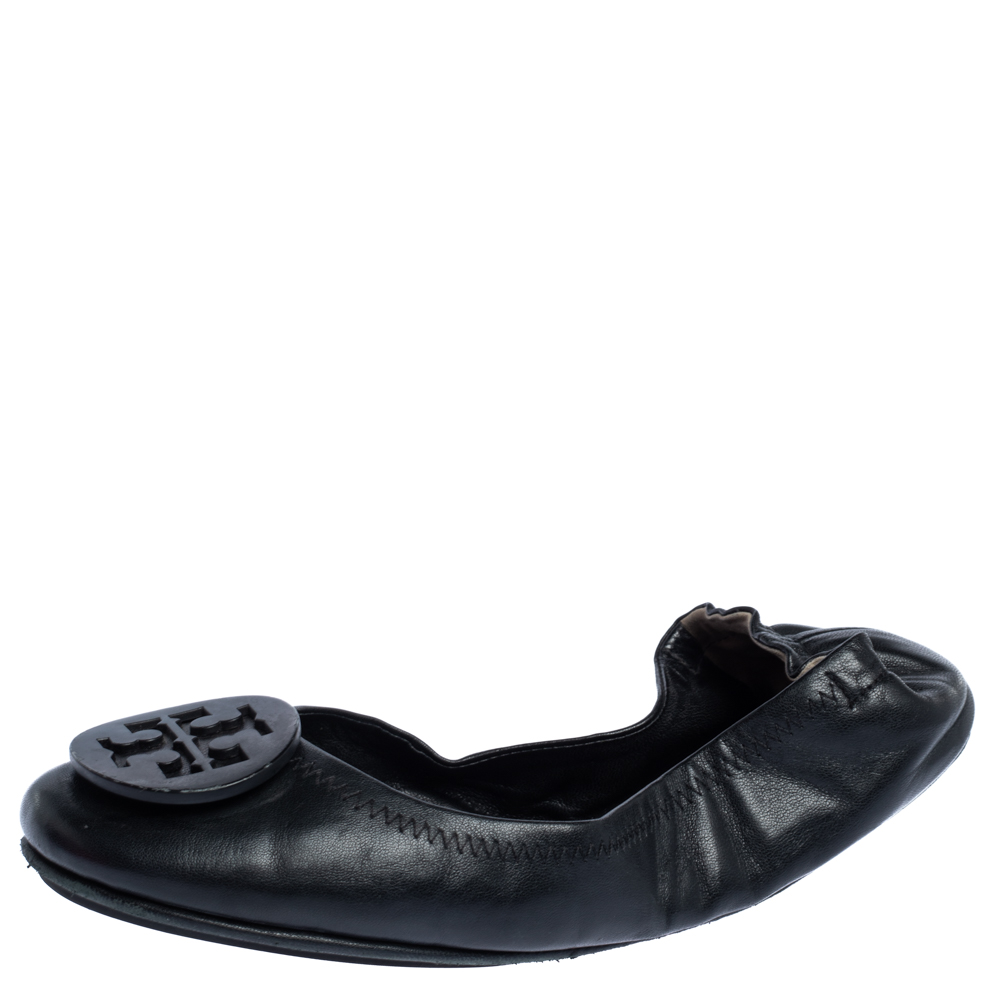 Click to view more detailed imagery on our partner's website Pre-owned Tory Burch Black Leather Minnie Scrunch Ballet Flats Size 36