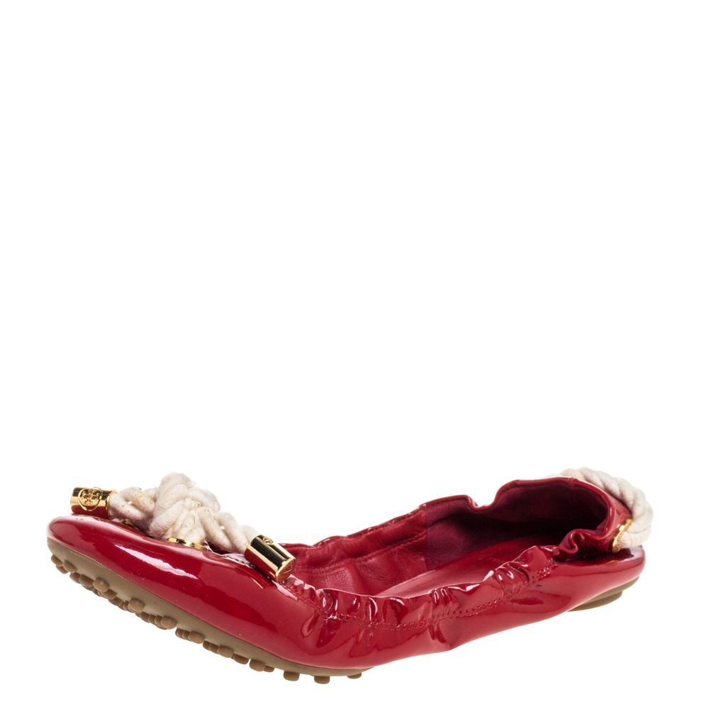 

Tory Burch Red Patent Leather Scrunch Ballet Flats Size 38.5