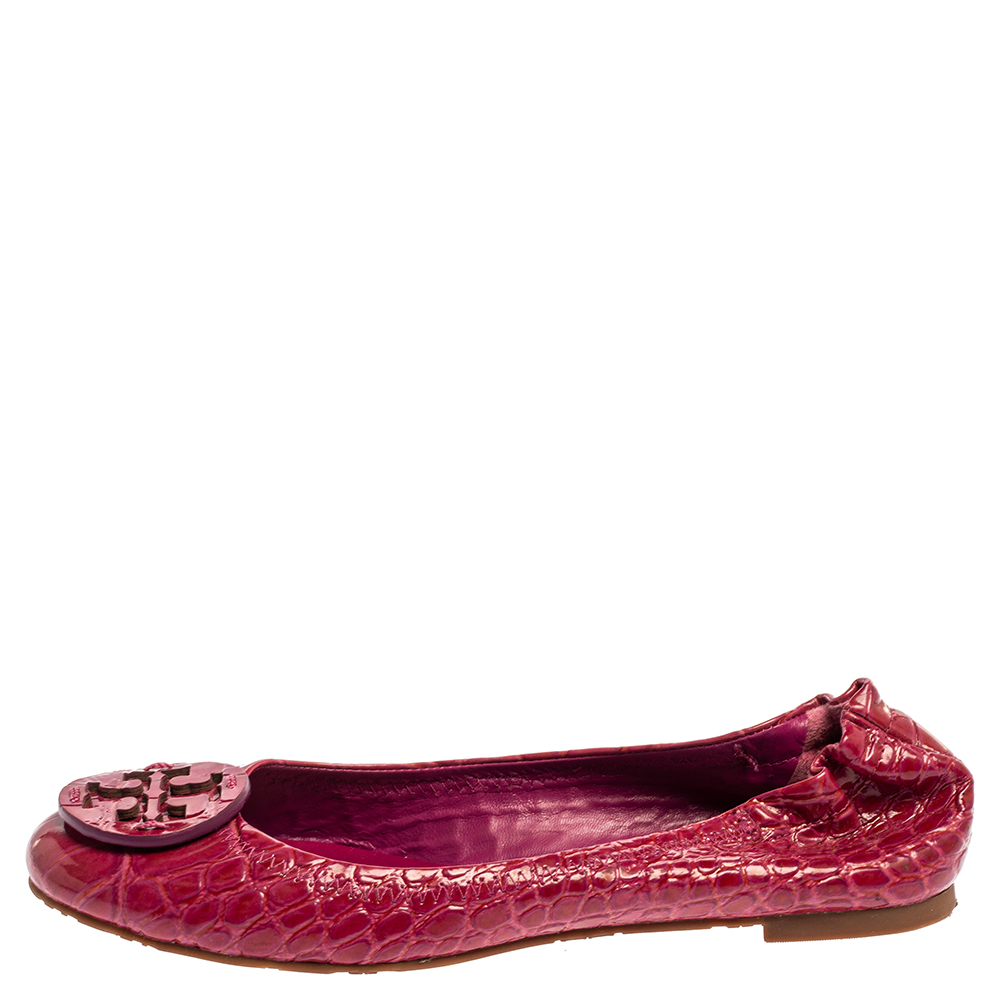 

Tory Burch Pink Croc Textured Patent Leather Reva Ballet Flats Size