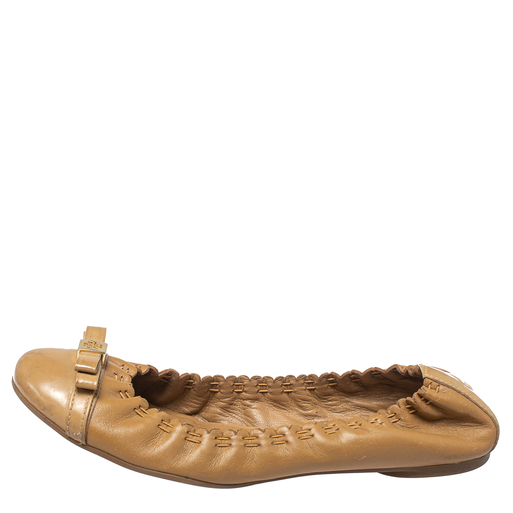 

Tory Burch Beige Leather Romy Ballet Flats Size