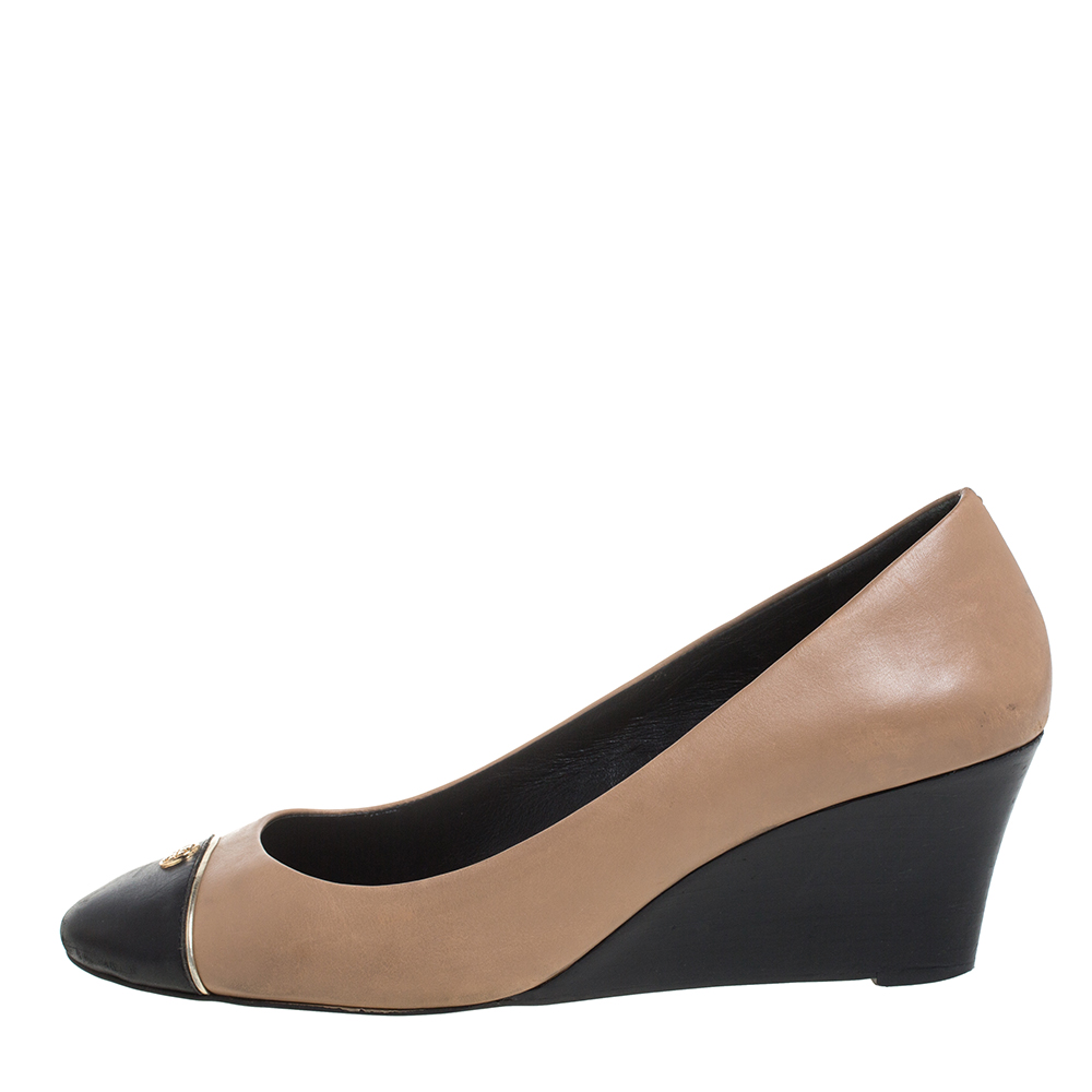 

Tory Burch Beige/Black Leather Cap Toe Wedge Pumps Size