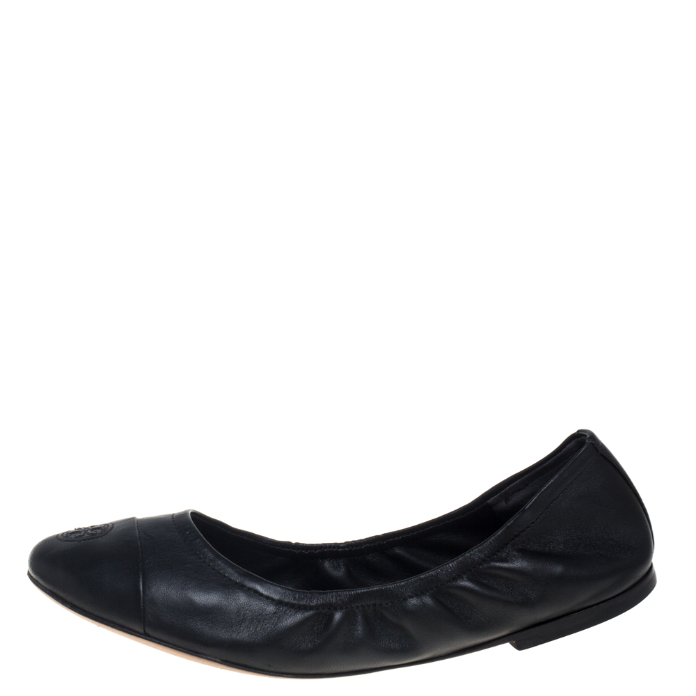 

Tory Burch Black Leather Cap Toe Scrunch Ballet Flats Size