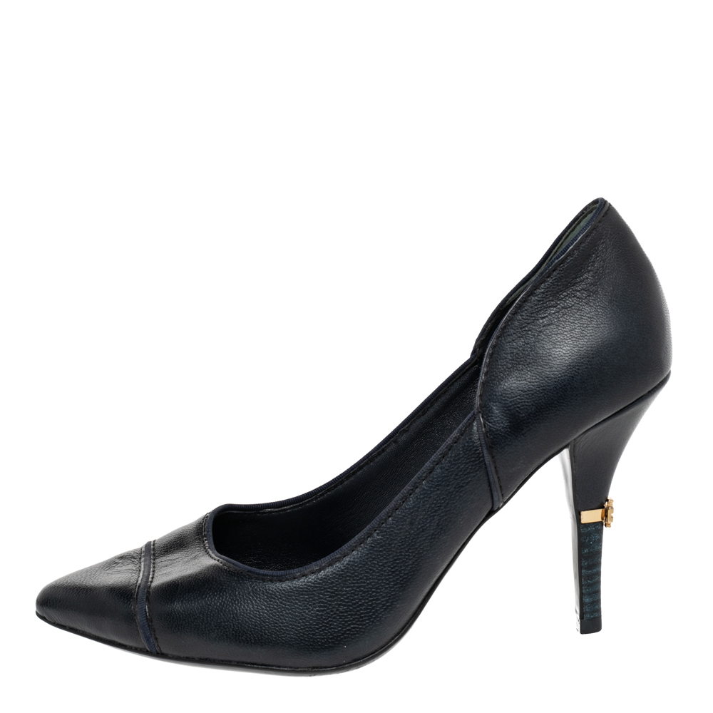 

Tory Burch Black Leather Pointed Toe Pumps Size