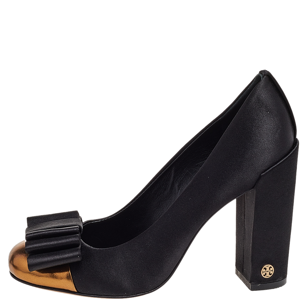 

Tory Burch Black/Gold Satin And Leather Bow Block Heel Pumps SIze