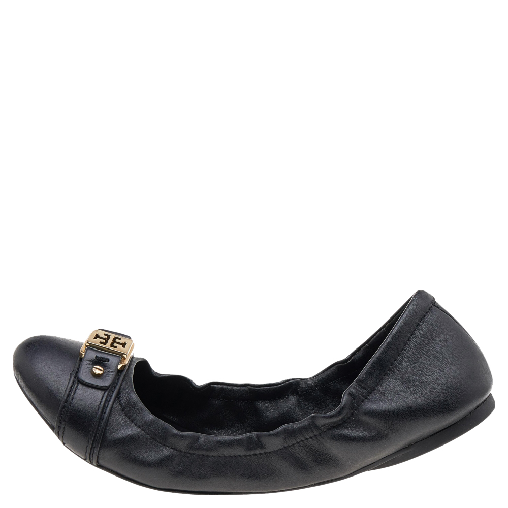 

Tory Burch Black Leather Slip on Flats Size