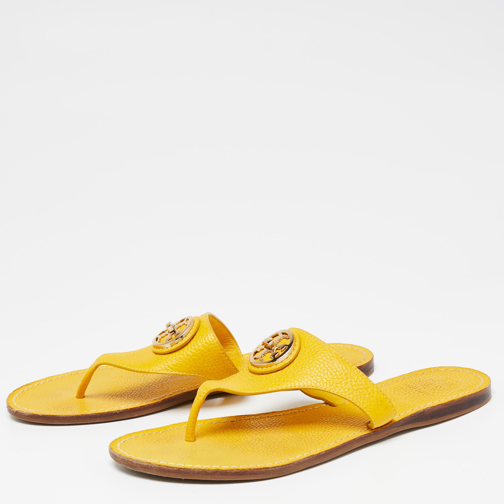 

Tory Burch Yellow Leather Benton Flat Thongs Size