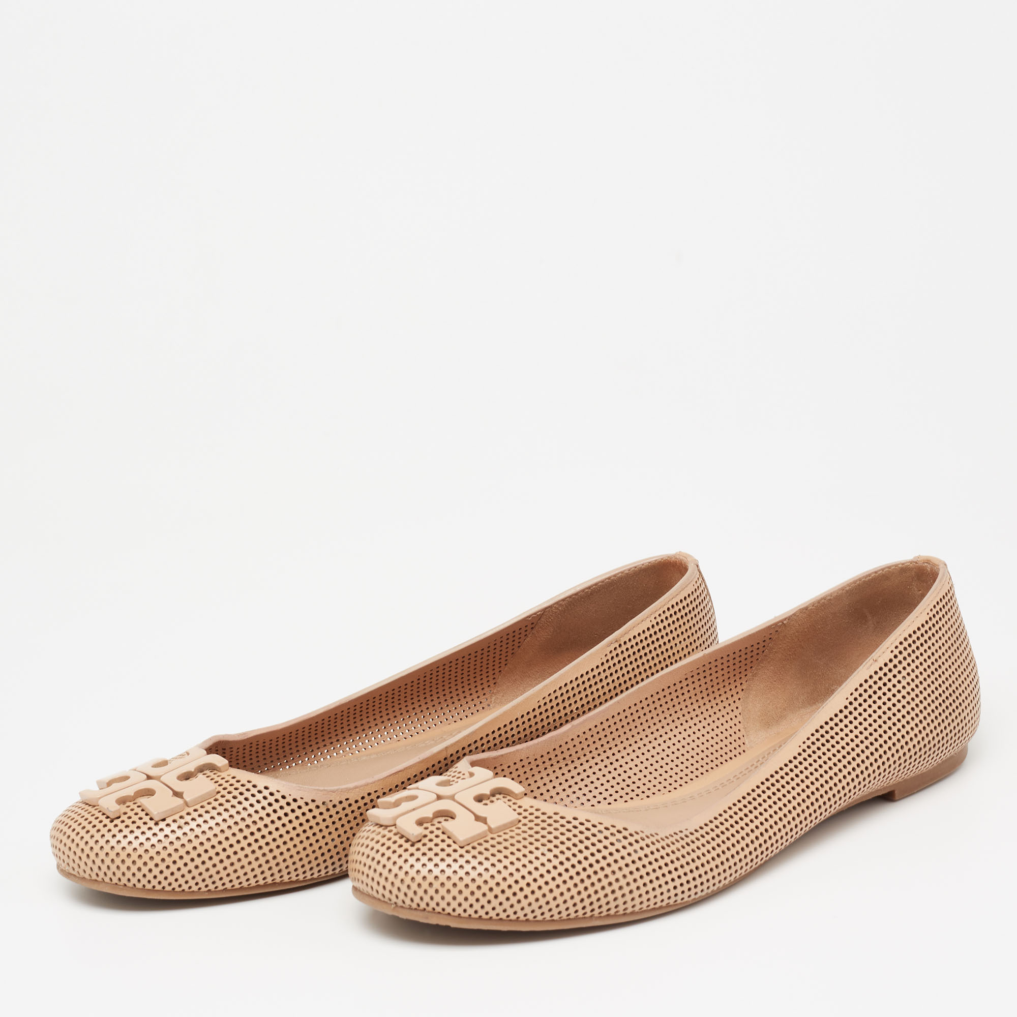 

Tory Burch Beige Leather Reva Ballet Flats Size