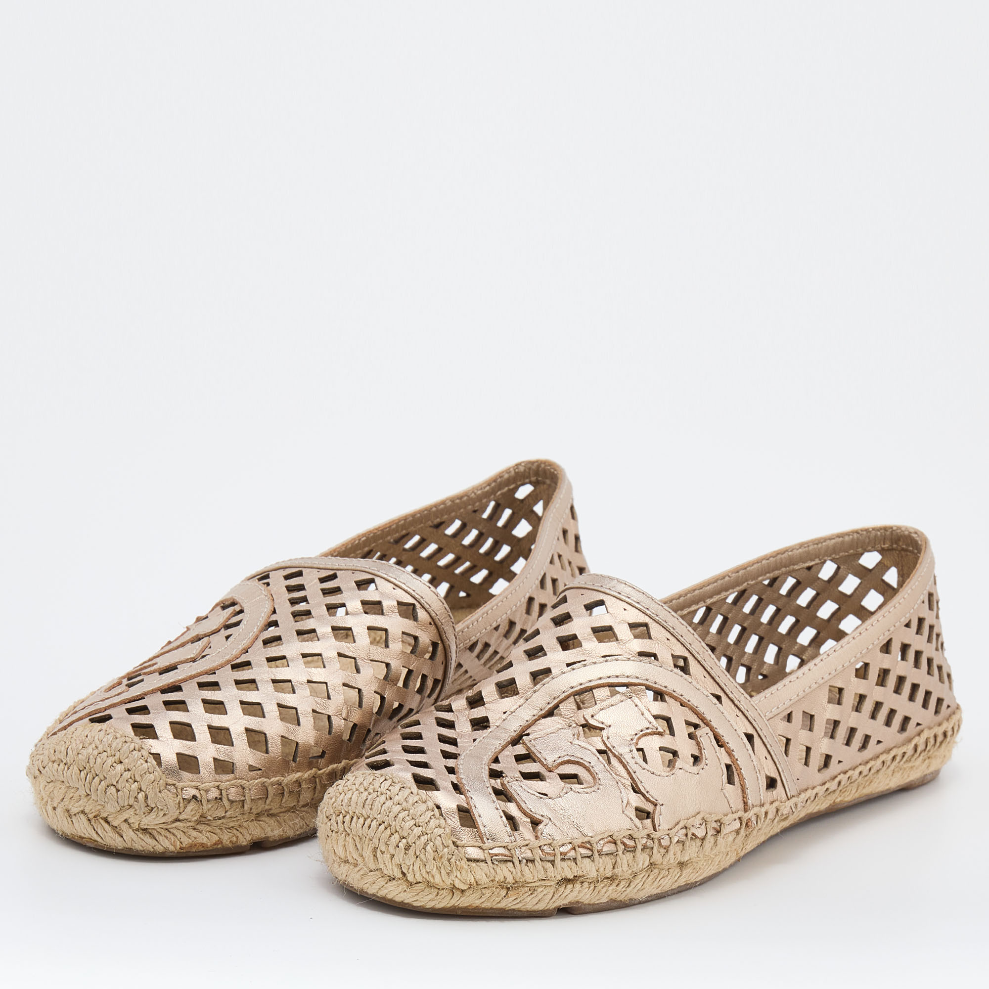 

Tory Burch Metallic Gold Laser Cut Leather Logo Thatched Espadrille Flats Size
