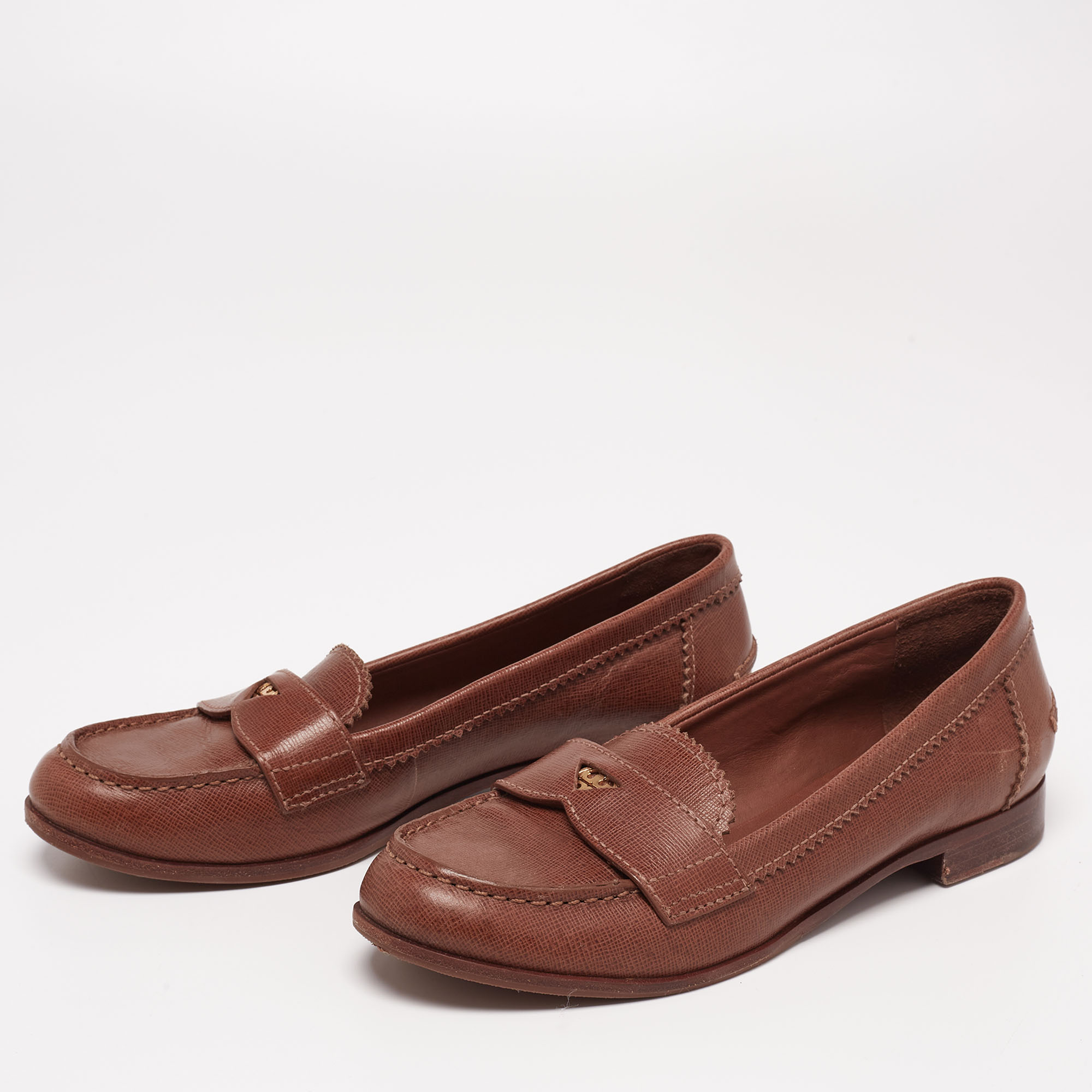 

Tory Burch Brown Leather Slip On Loafers Size