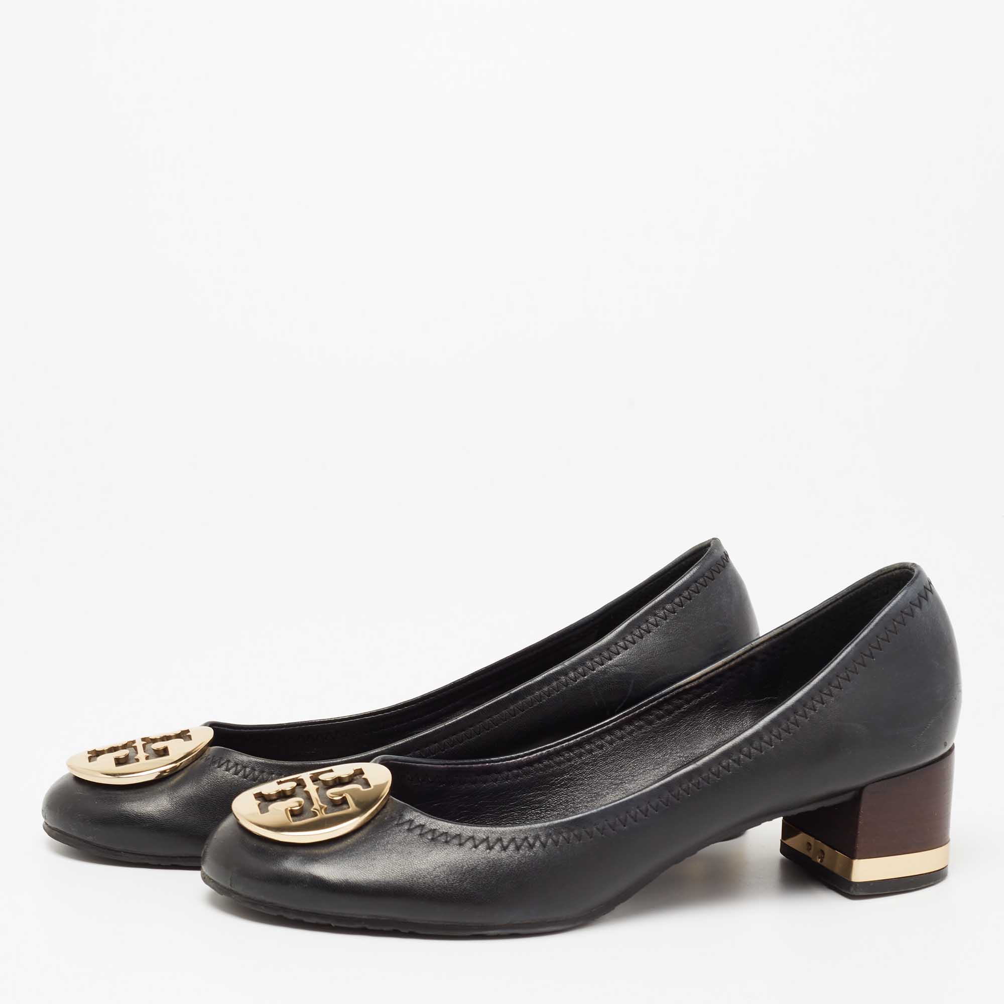 

Tory Burch Black Leather Reva Block Heel Pumps Size