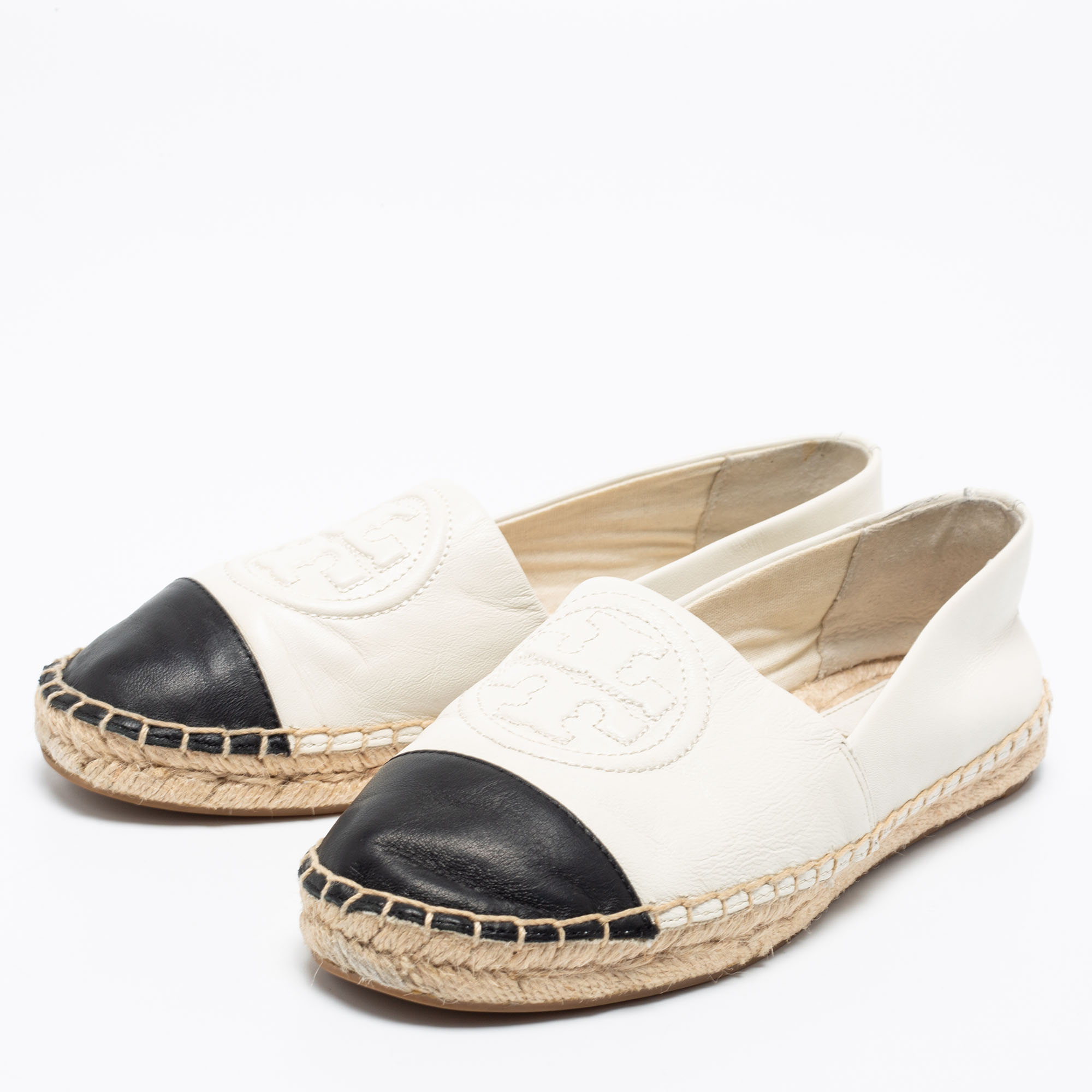 

Tory Burch Off-White/Black Logo Embossed Leather Cap Toe Espadrille Flats Size