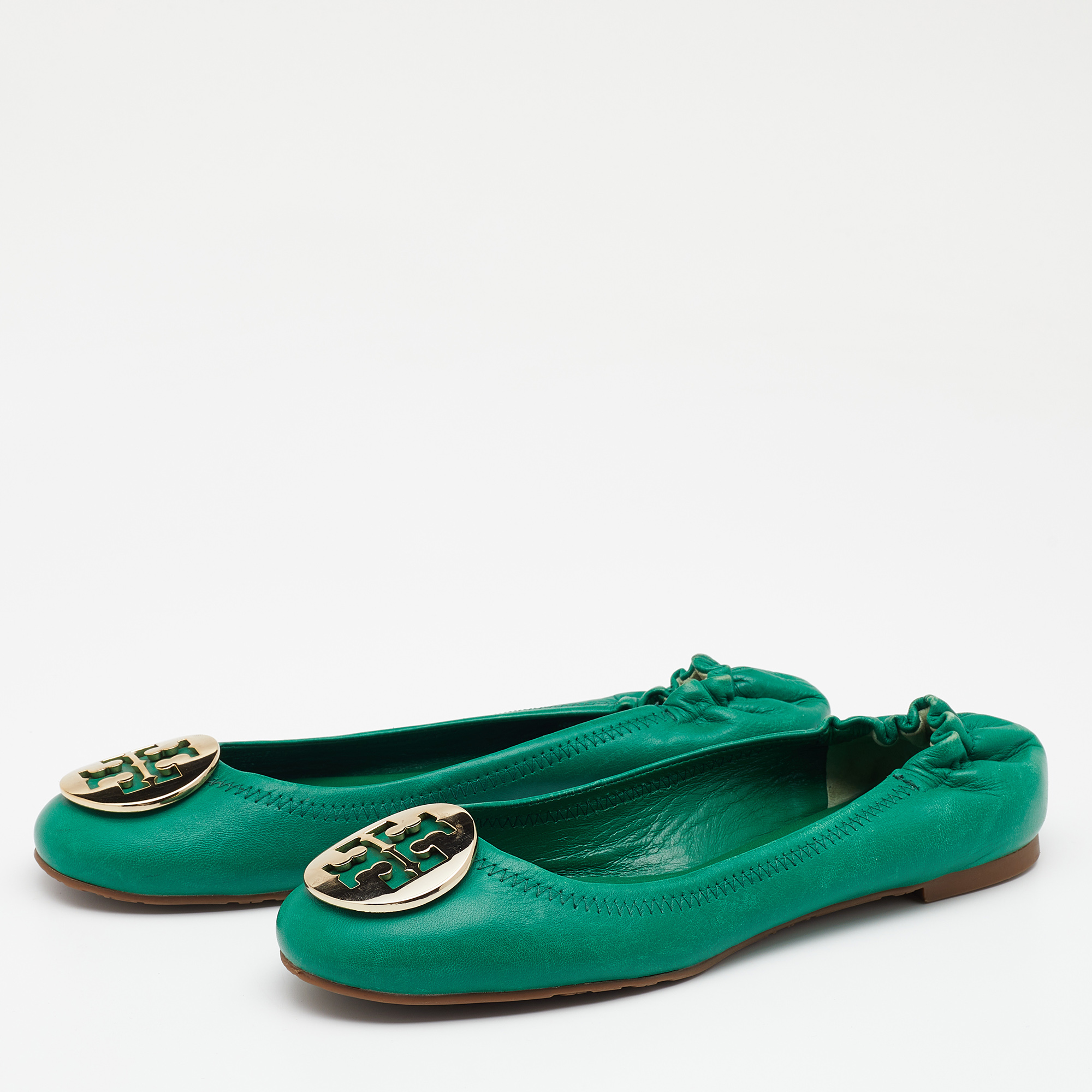 

Tory Burch Green Leather Reva Scrunch Ballet Flats Size