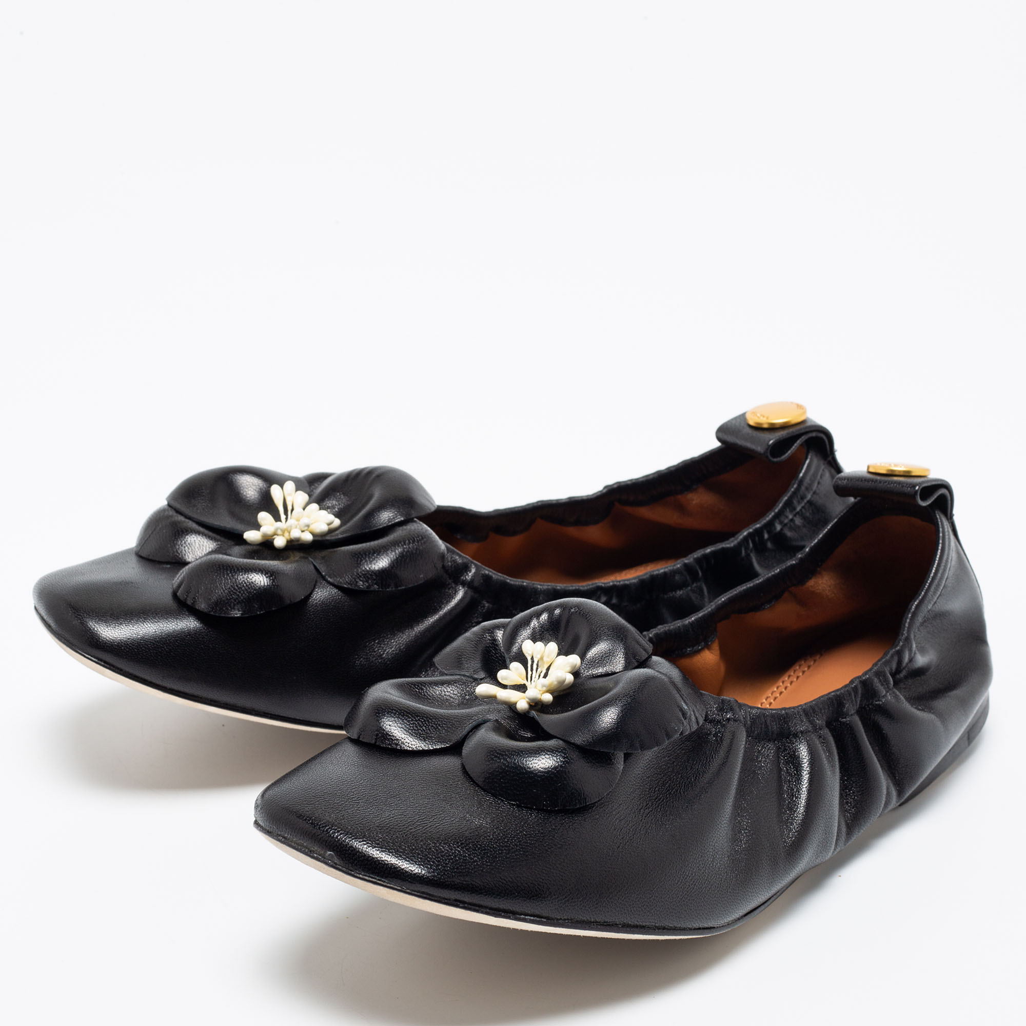 

Tory Burch Black Leather Flower Scrunch Ballet Flats Size