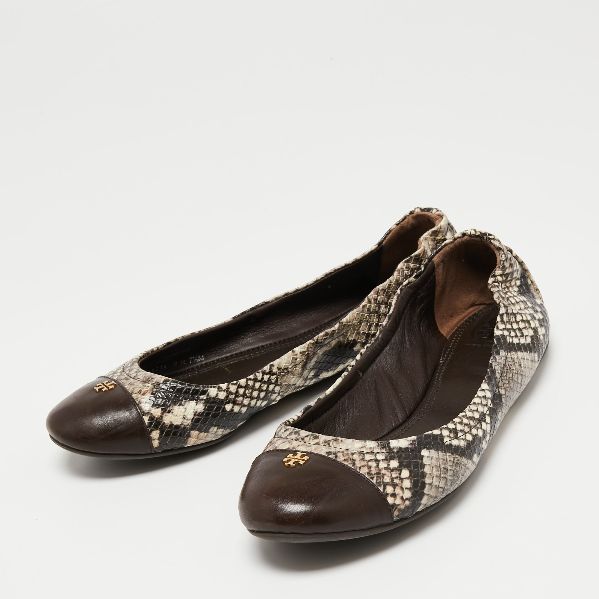 

Tory Burch Tri-Color Snakeskin Embossed Leather Cap Toe Scrunch Ballet Flats Size, Brown