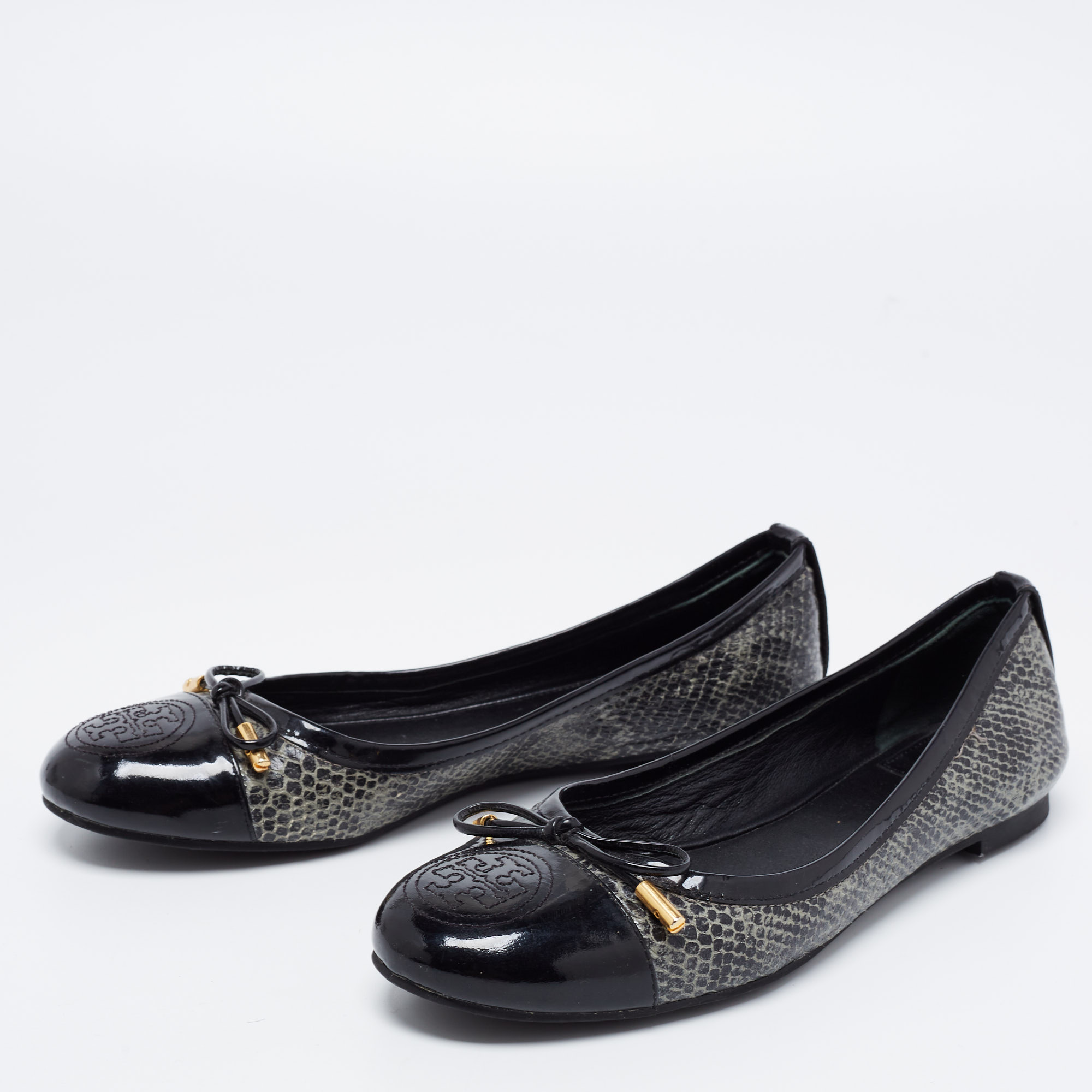 

Tory Burch Black/Grey Patent Leather and Embossed Snakeskin Verbena Tribal Ballet Flats Size