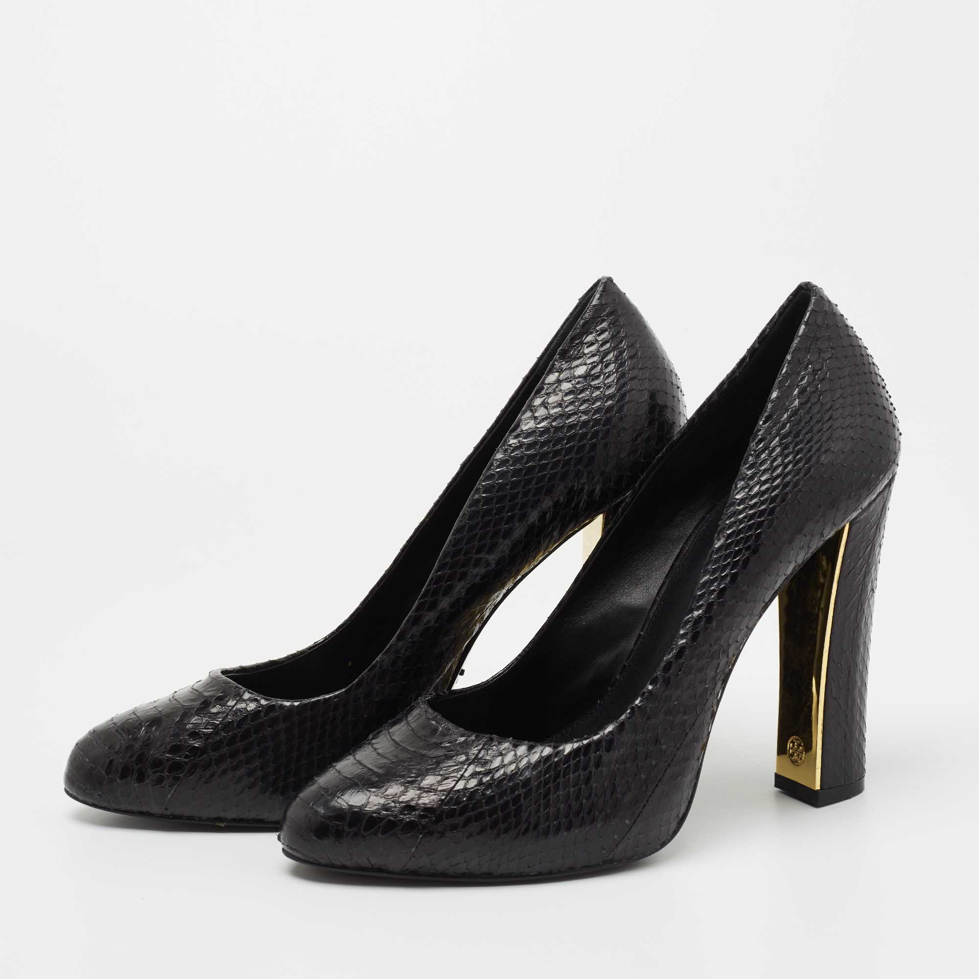 

Tory Burch Black Python Pumps Size