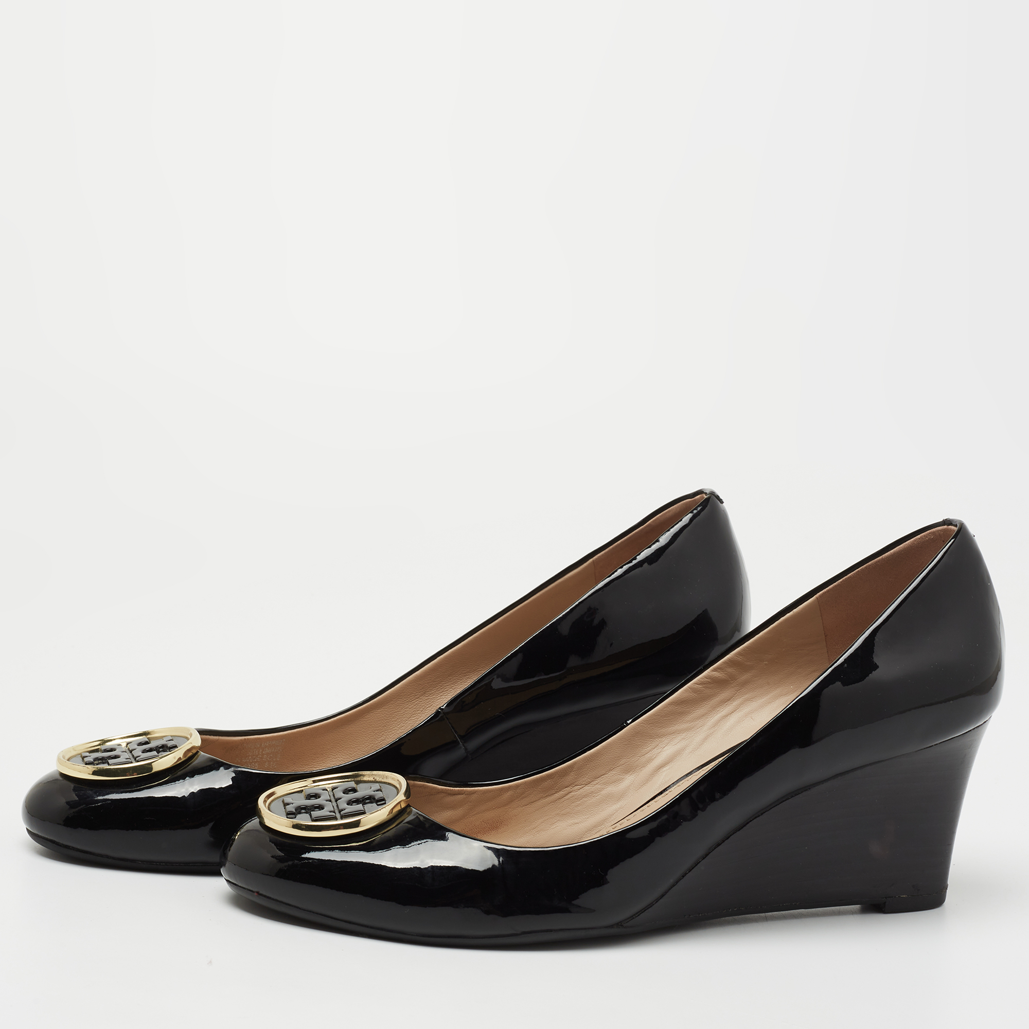 

Tory Burch Black Patent Leather Twiggie Wedge Pumps Size