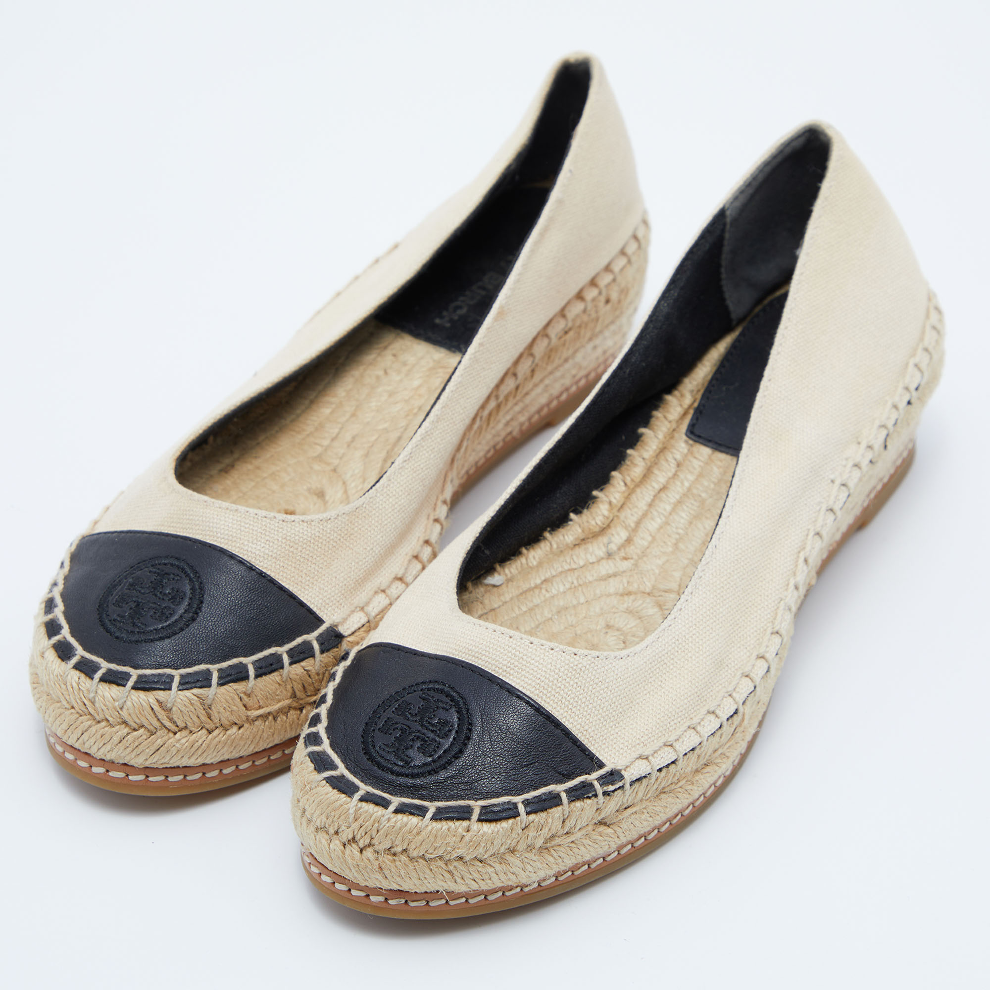

Tory Burch Beige/Black Canvas and Leather Flat Espadrilles Size