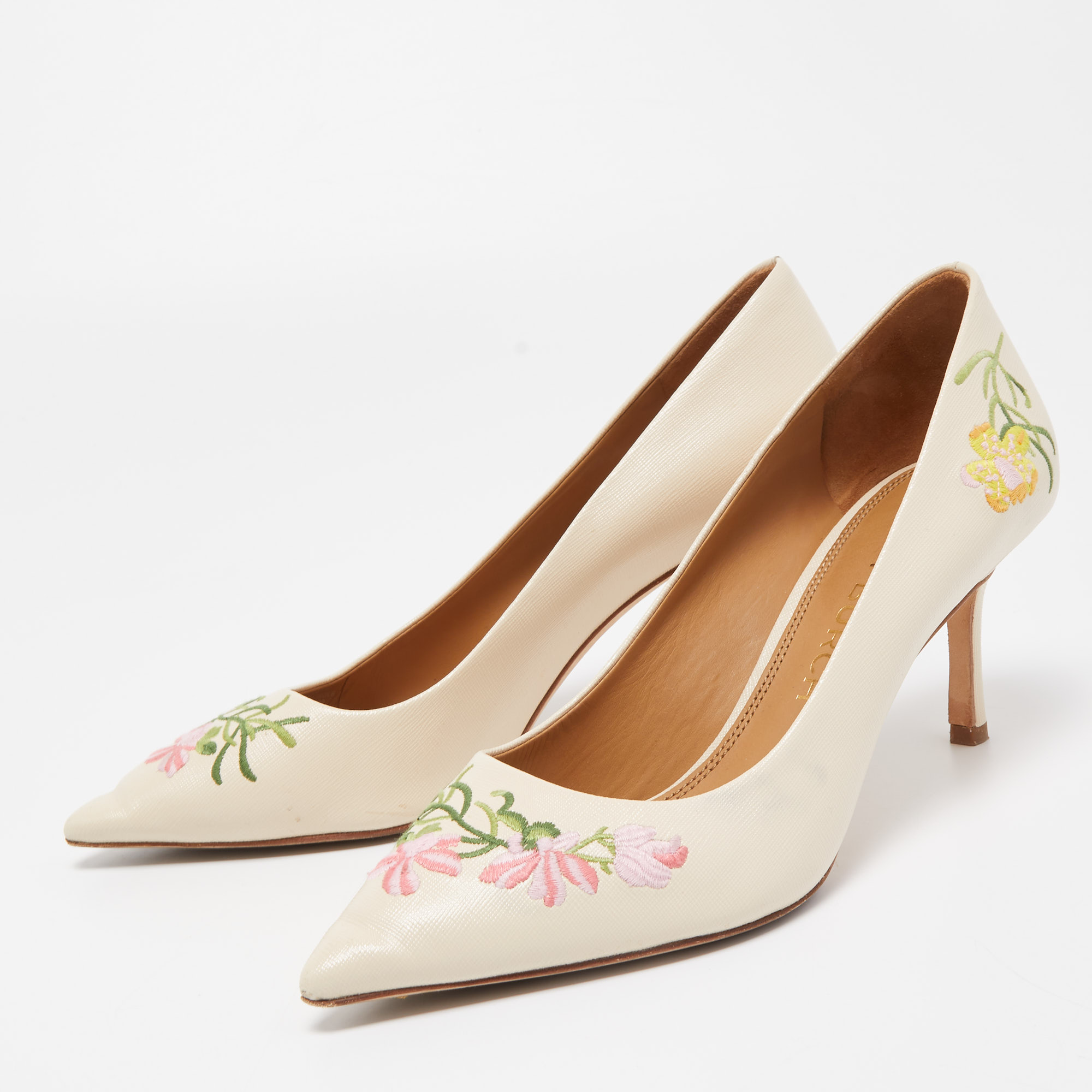 

Tory Burch Cream Patent Leather Flower Embroidered Elizabeth Pointed Toe Pumps Size