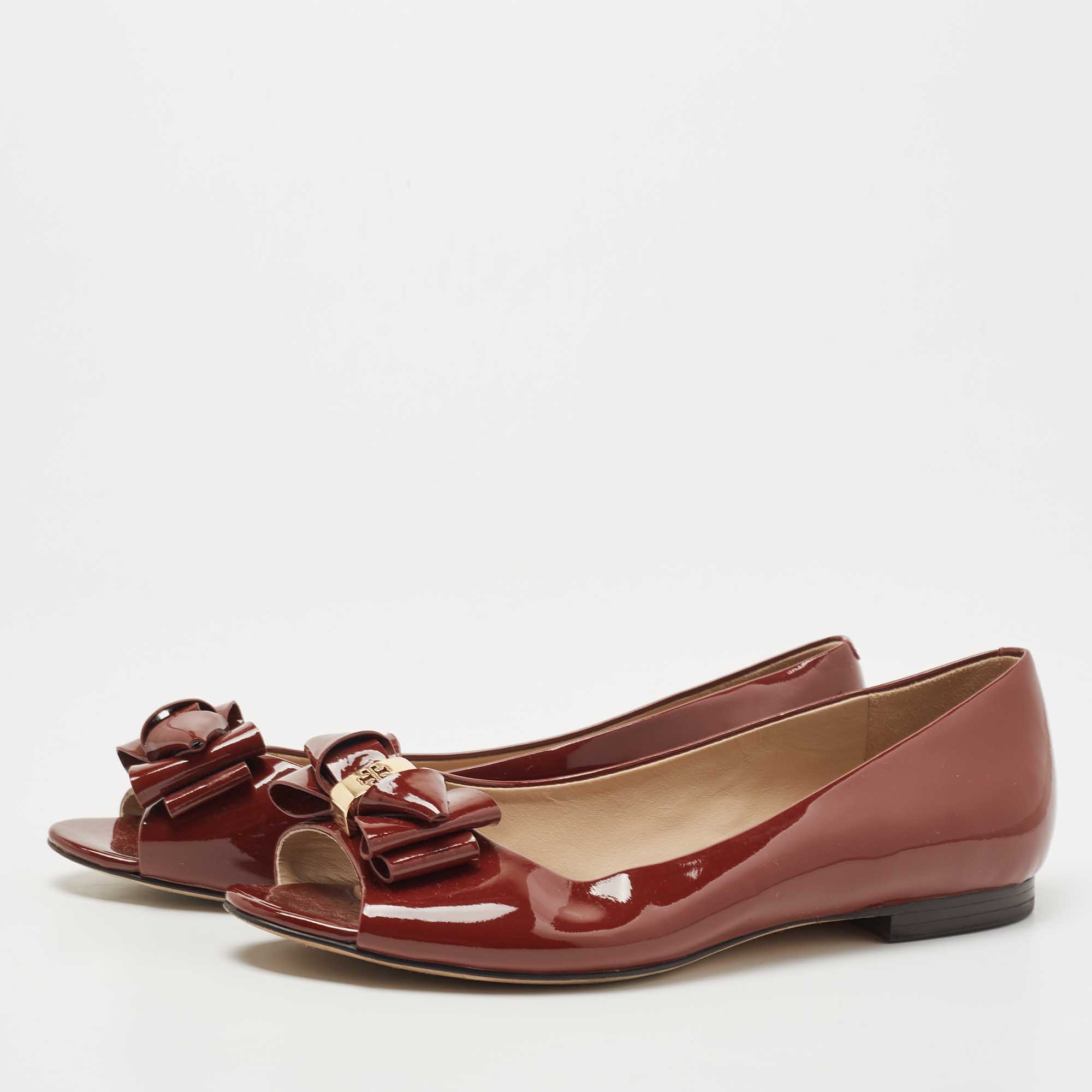 

Tory Burch Burgundy Patent Leather Bow Peep Toe Ballet Flats Size