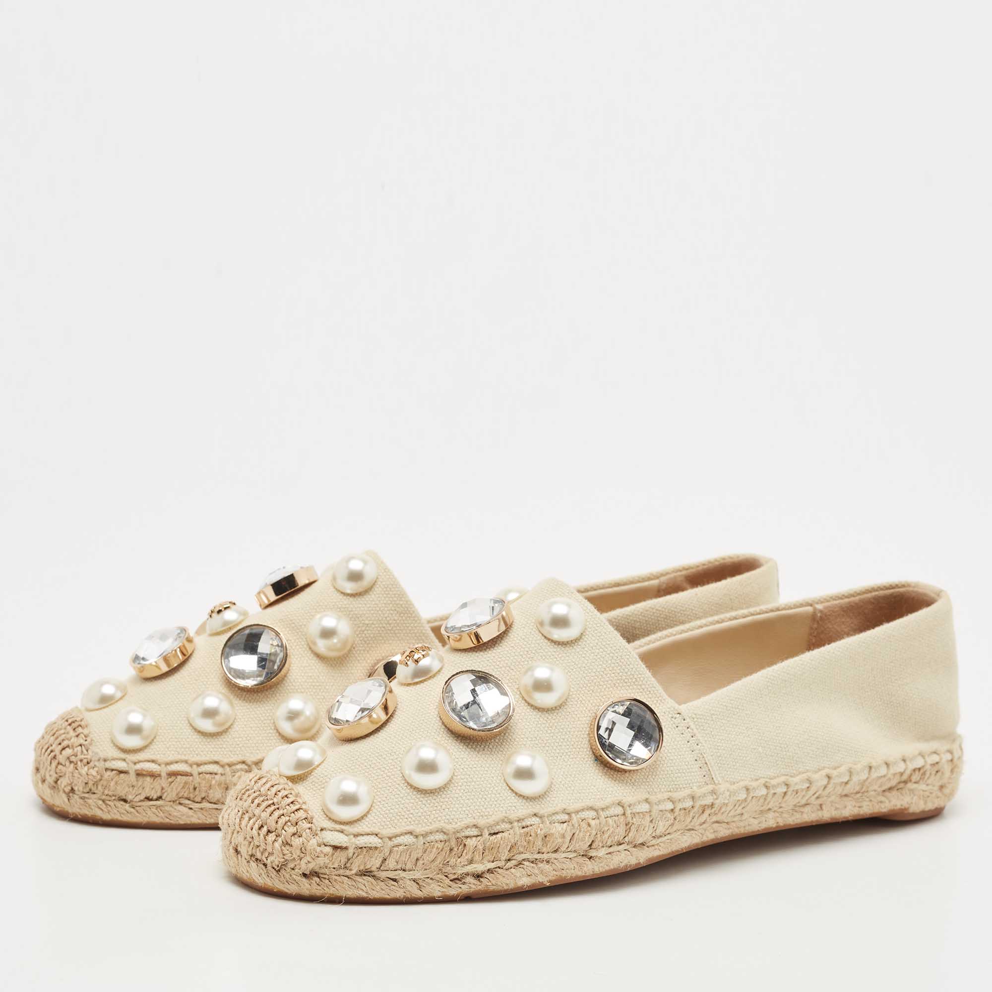 

Tory Burch Beige Canvas Faux Pearl and Crystal Embellished Vail Espadrille Flats Size