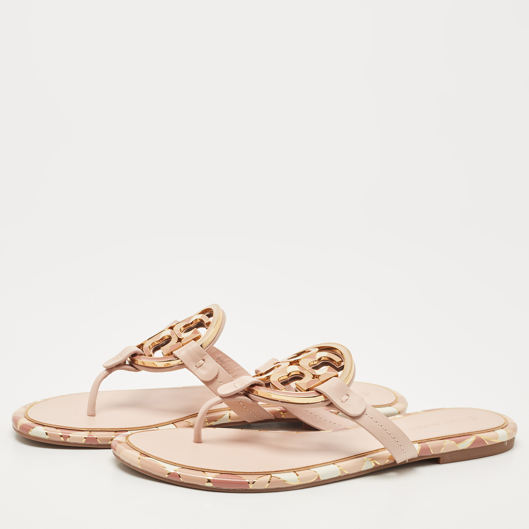 

Tory Burch Pink Leather Enamel Logo Miller Thong Flats Size, Beige