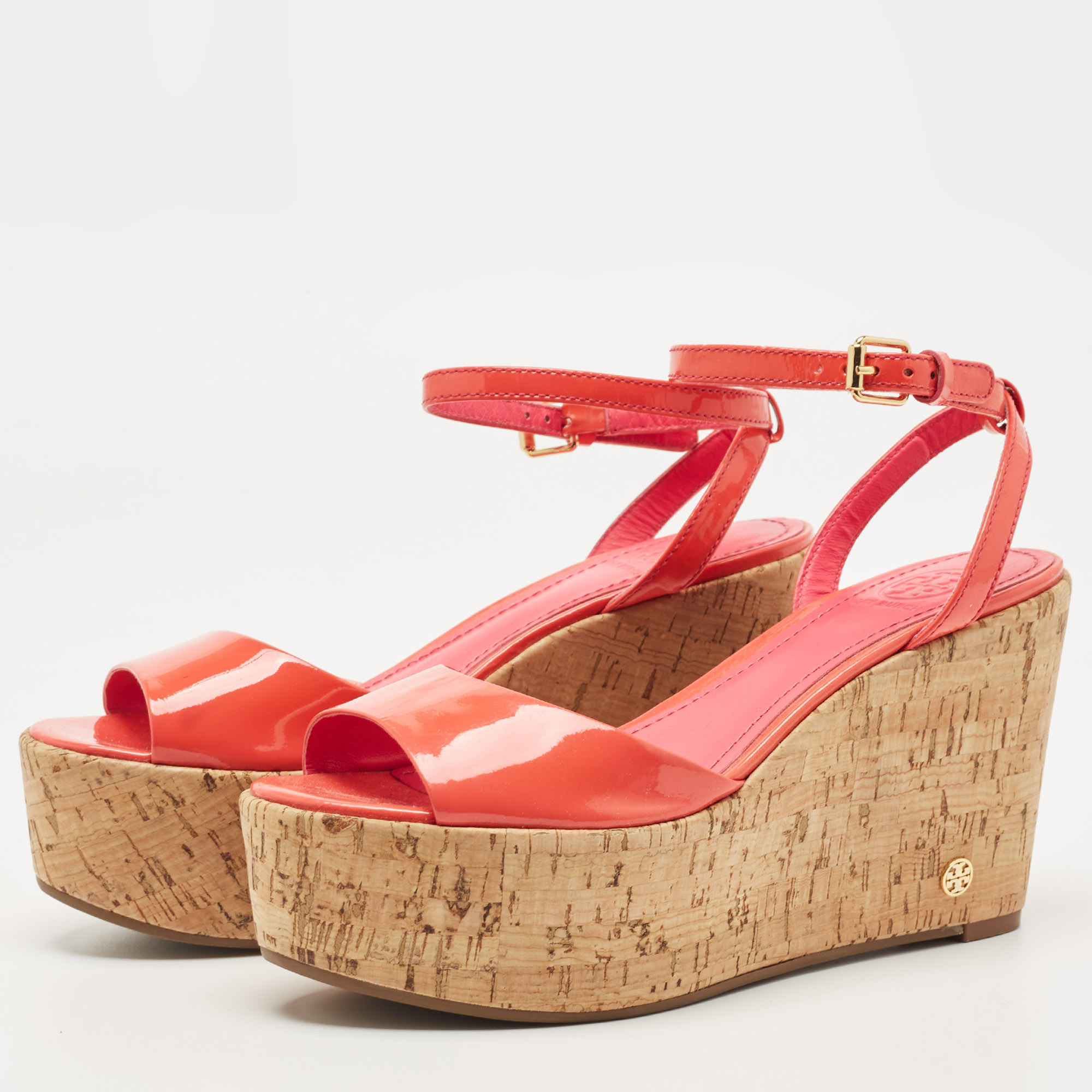 

Tory Burch Pink Patent Dahlia Wedge Sandals Size