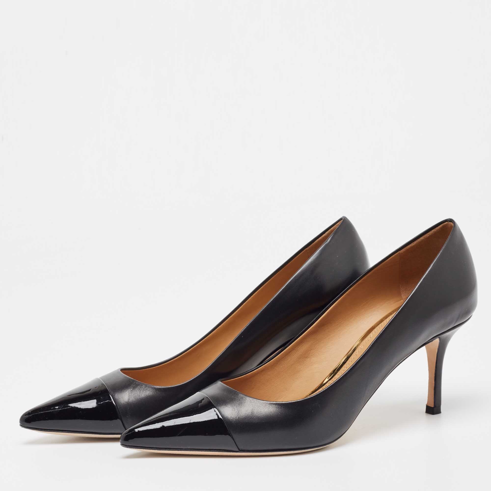 

Tory Burch Black Patent and Leather Penelope Pumps Size