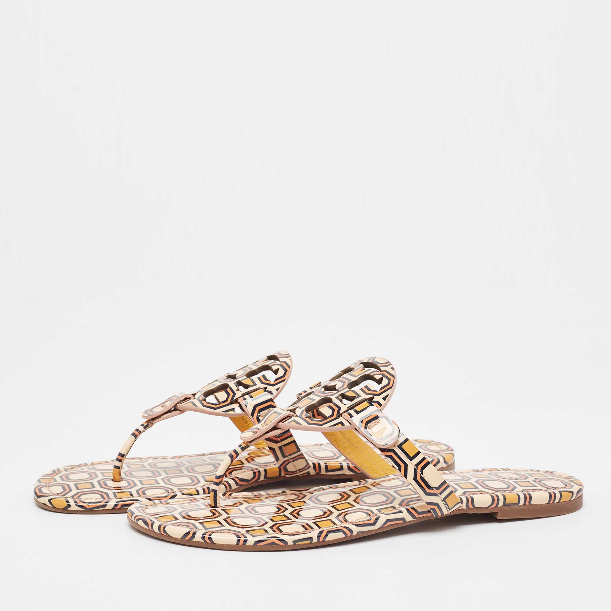 Tory Burch Yellow Patent Thong Flat Slides Size 39 