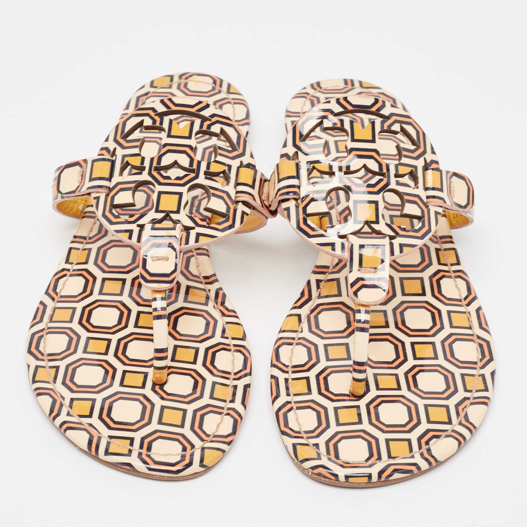 Tory Burch Yellow Patent Thong Flat Slides Size 39 